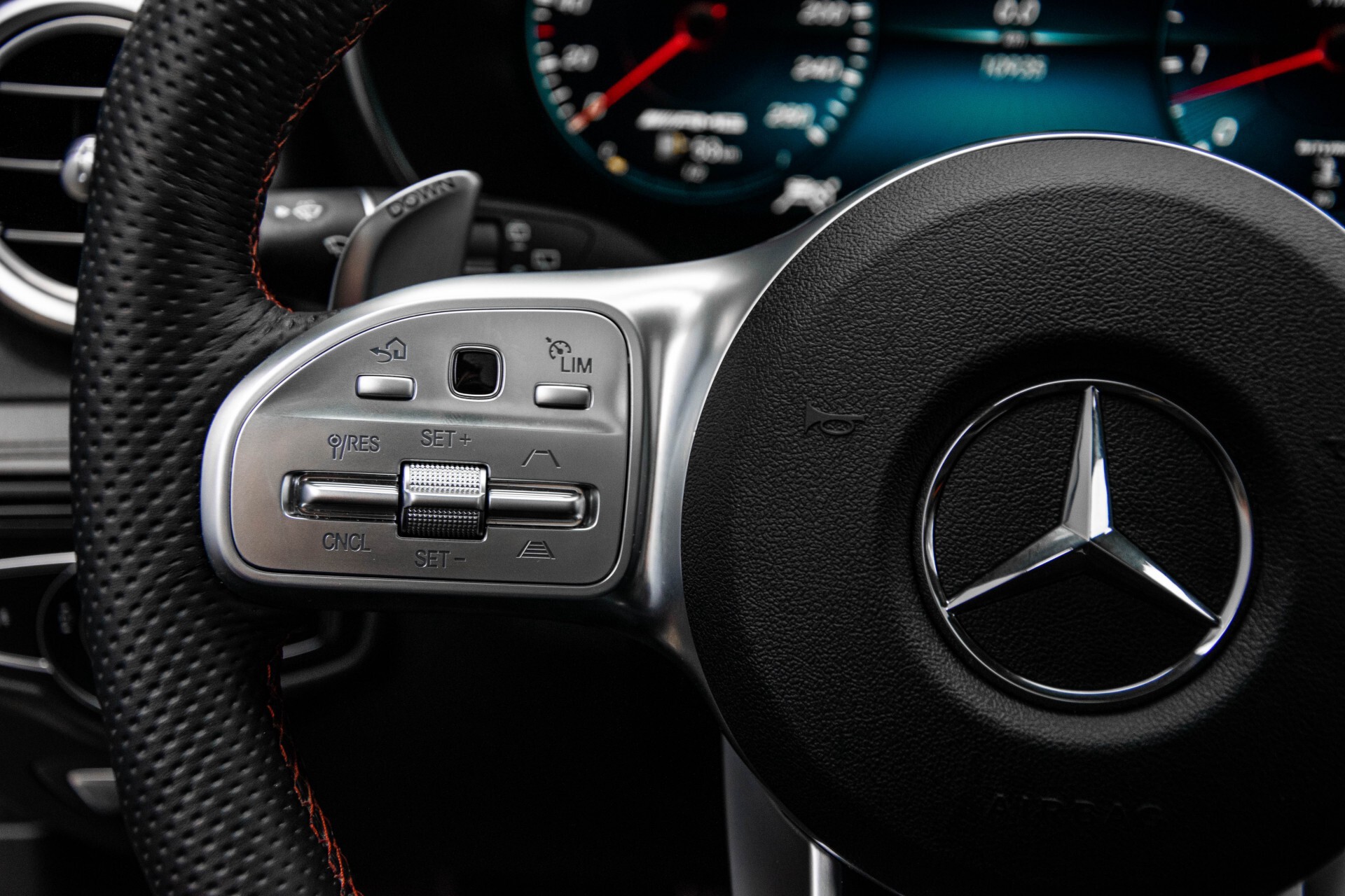 Mercedes-Benz GLC 43 AMG 4M Night Pano/Sportuitlaat/Keyless/Distronic/Widescreen/MBUX/Burmester/21"/Trekhaak Aut9 Foto 9