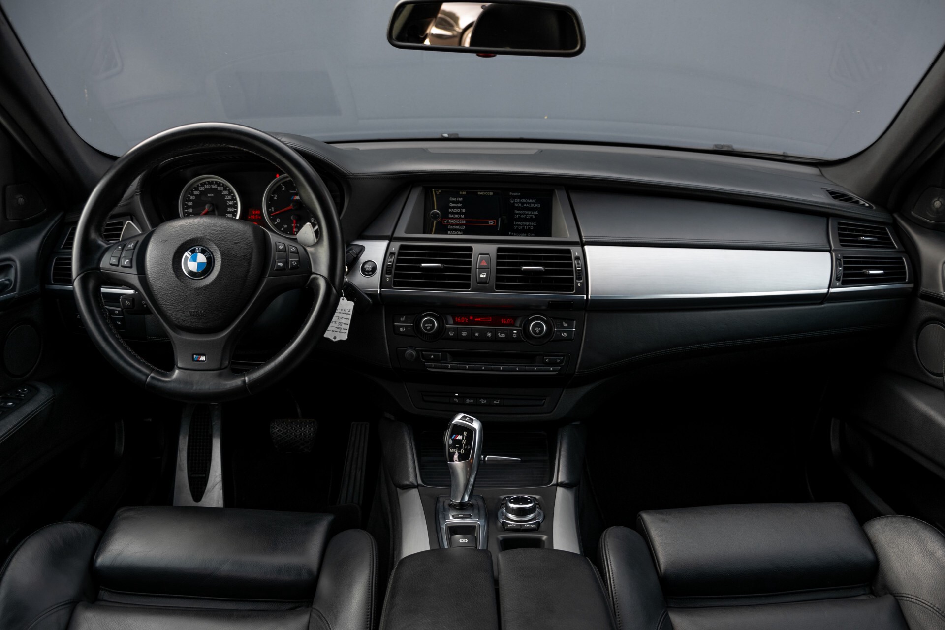 BMW X6 4.4i M Adaptive Drive/Driverspack/HUD/Dak/Mem/20" Aut8 Foto 8
