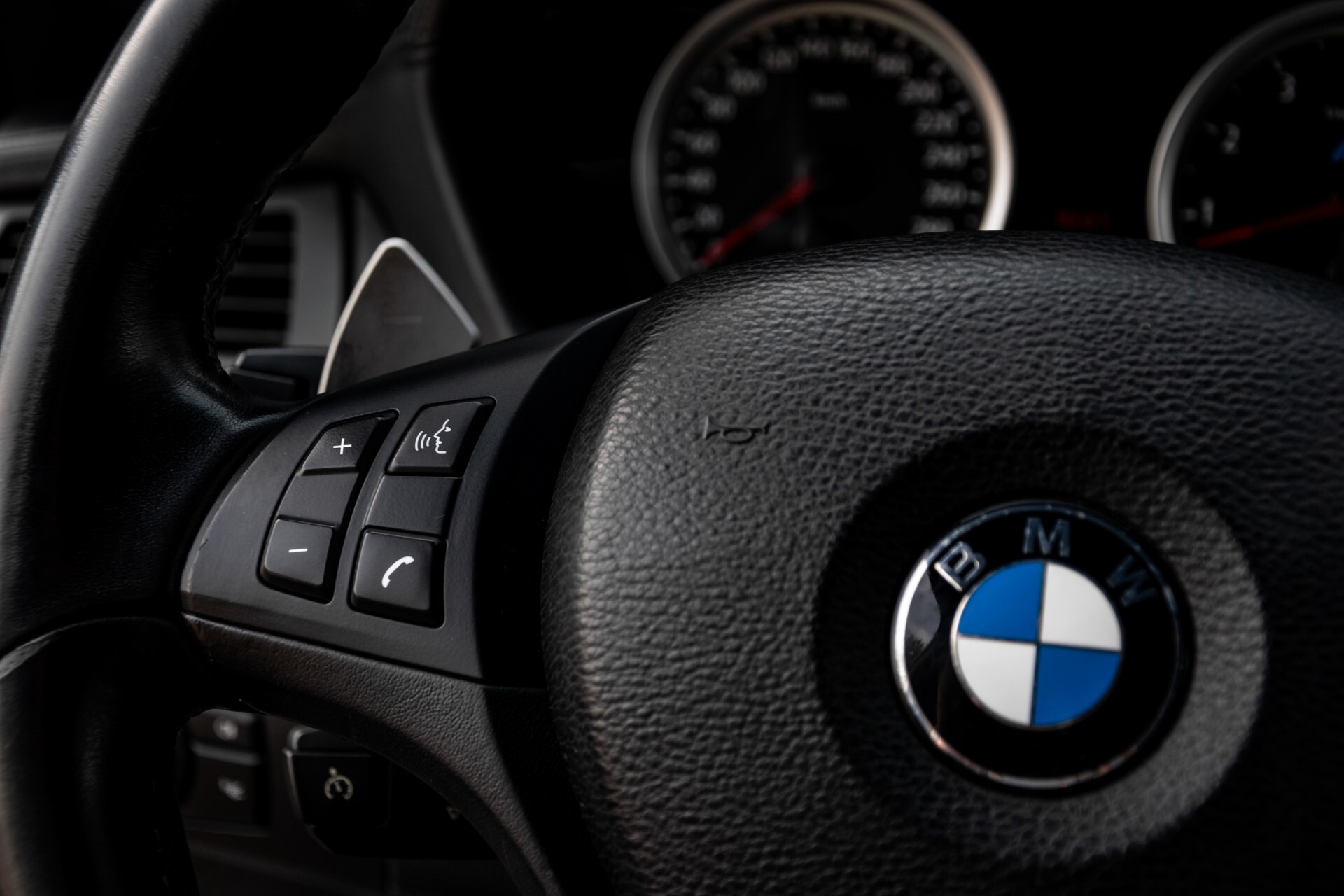 BMW X6 4.4i M Adaptive Drive/Driverspack/HUD/Dak/Mem/20" Aut8 Foto 9