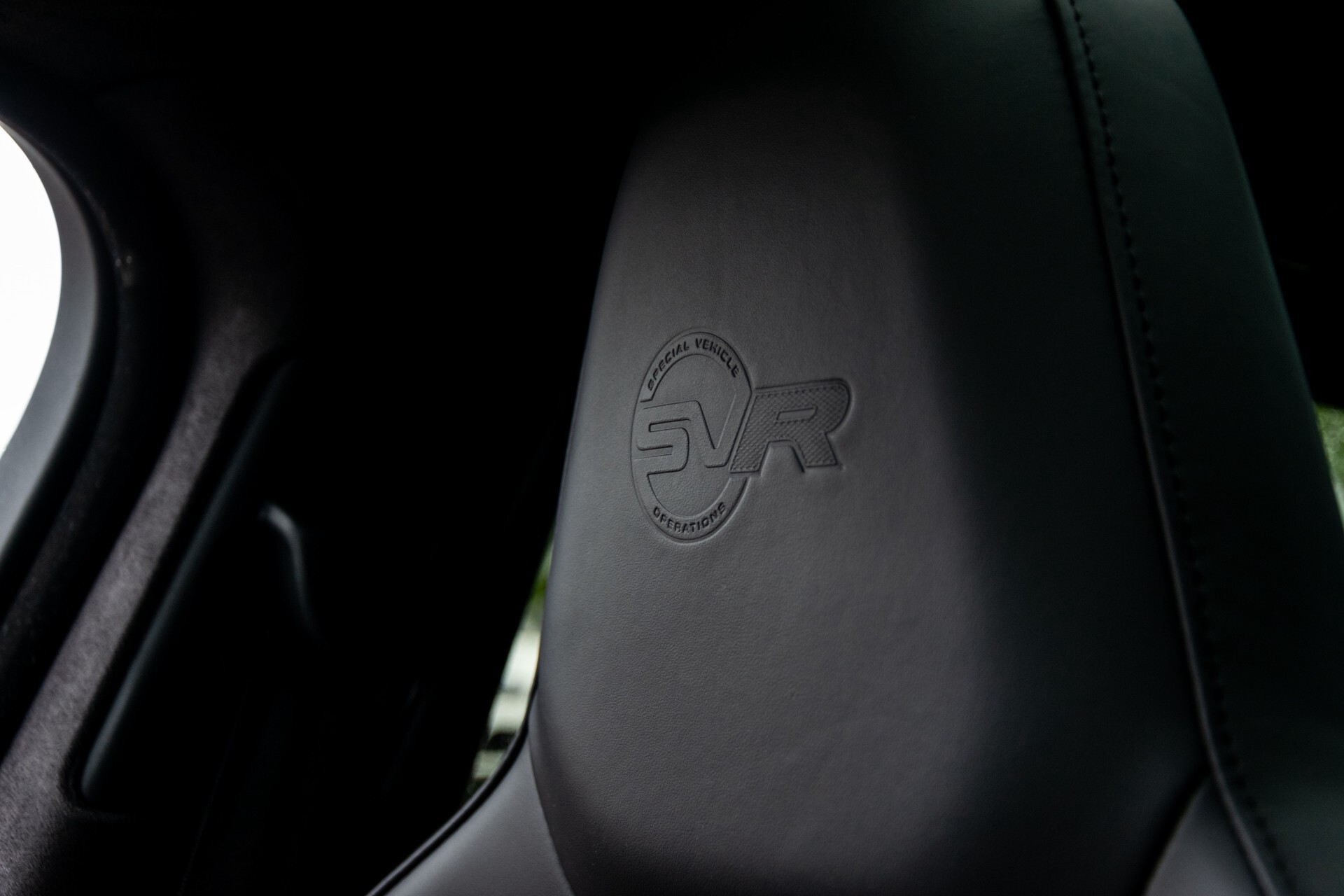 Land Rover Range Rover Sport SVR 5.0 Supercharged 575pk Full Carbon Nieuwprijs €241377 Foto 50