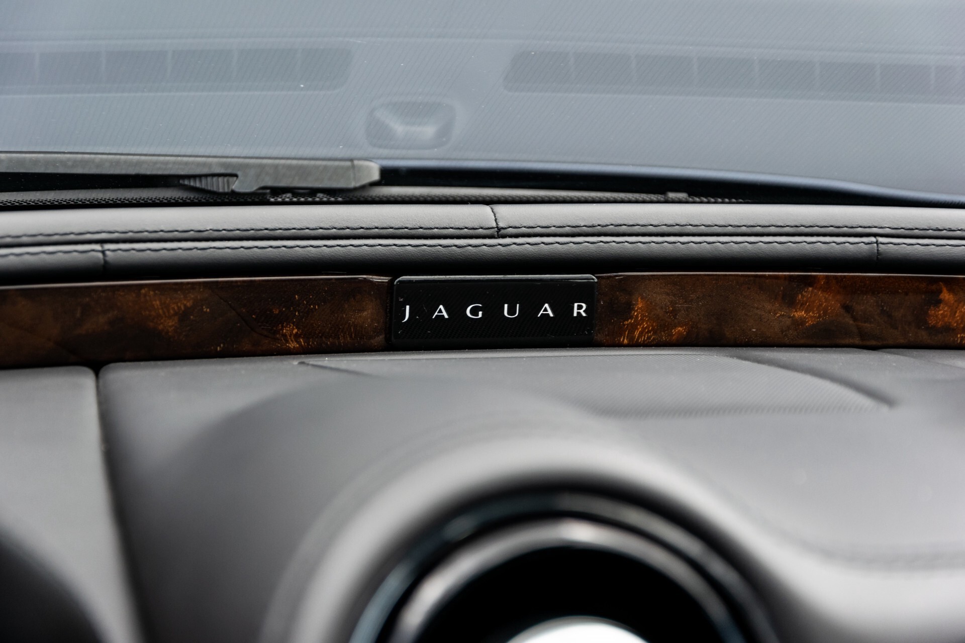 Jaguar XJ 3.0 V6D Premium Luxury Panorama/Stoelkoeling/Mem/Dealer OH Aut8 Foto 43