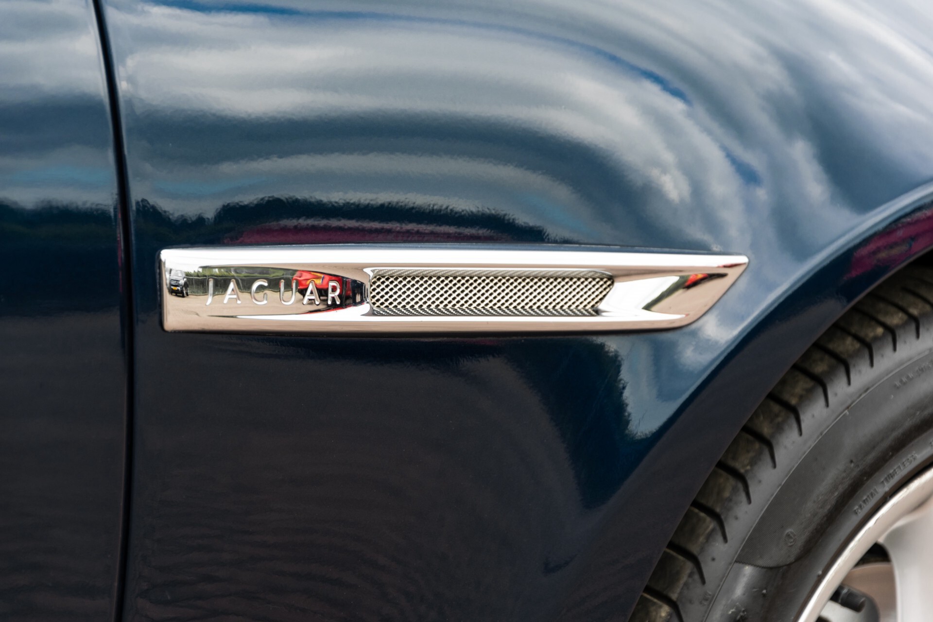 Jaguar XJ 3.0 V6D Premium Luxury Panorama/Stoelkoeling/Mem/Dealer OH Aut8 Foto 57