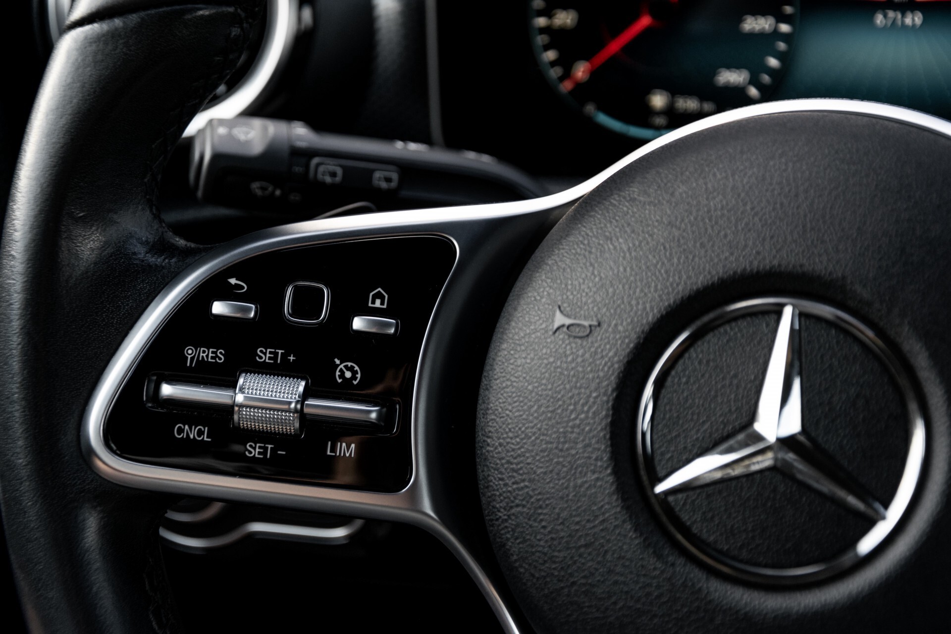 Mercedes-Benz A-Klasse 180d Progressive Widescreen/MBUX/LED/Verw-Stln Aut7 Foto 8