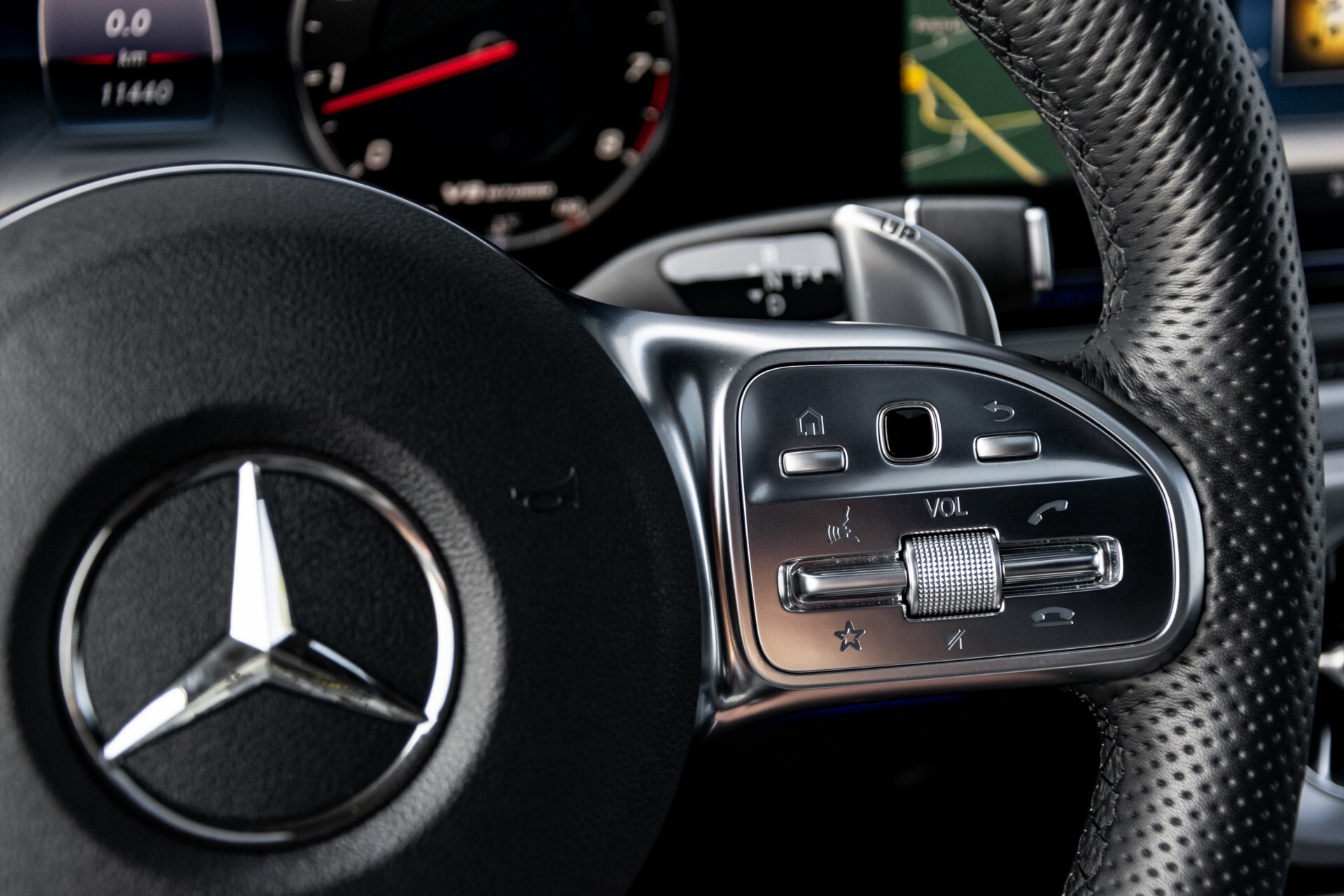 Mercedes-Benz G-Klasse 63 AMG Designo Night/Massage/Standkachel Aut9 Foto 15