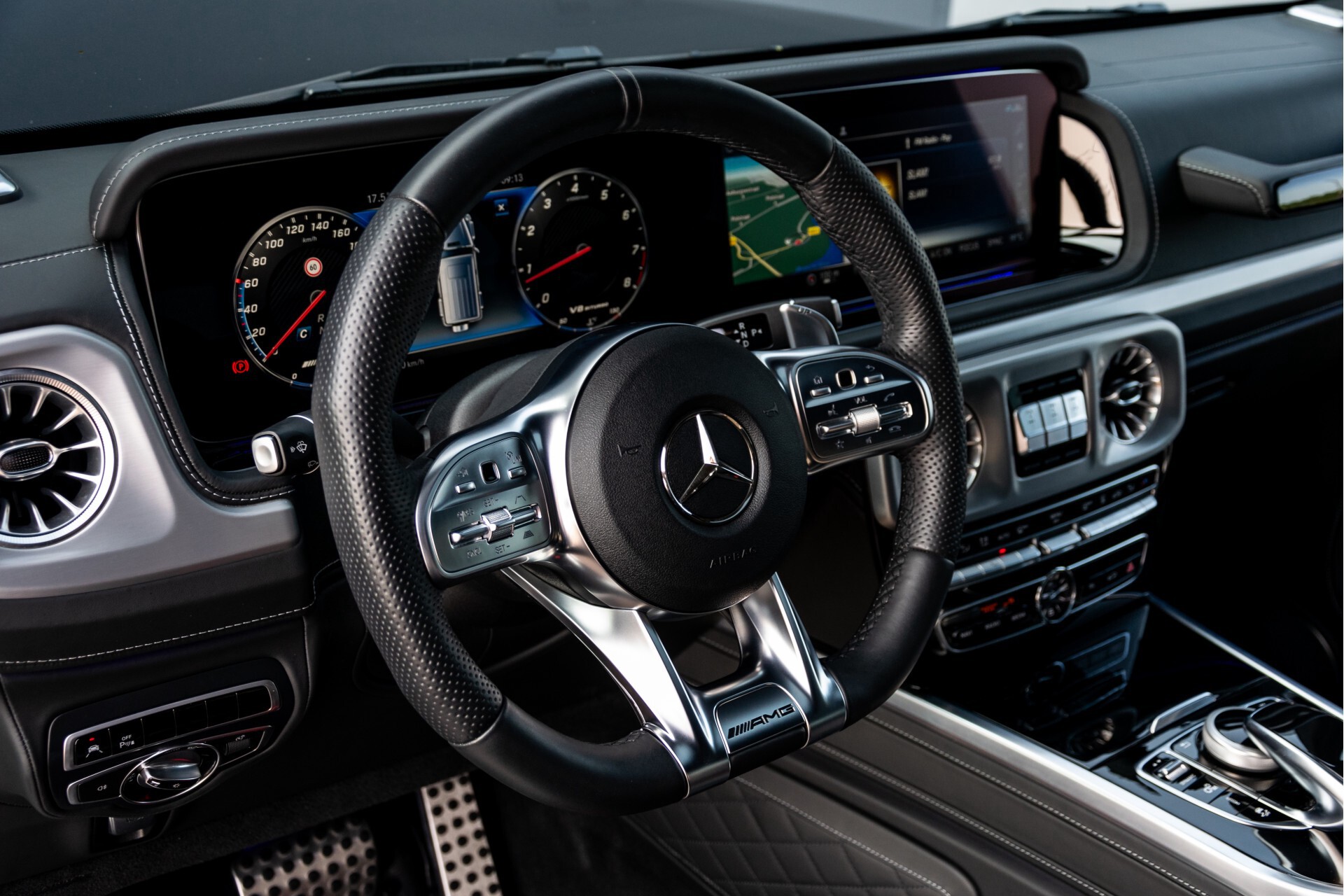 Mercedes-Benz G-Klasse 63 AMG Designo Night/Massage/Standkachel Aut9 Foto 16