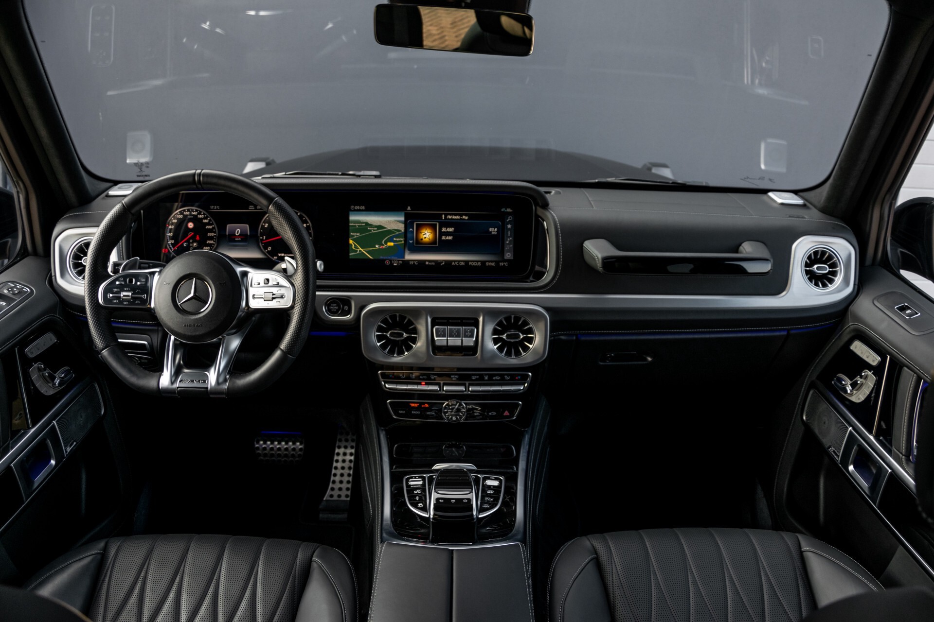 Mercedes-Benz G-Klasse 63 AMG Designo Night/Massage/Standkachel Aut9 Foto 8