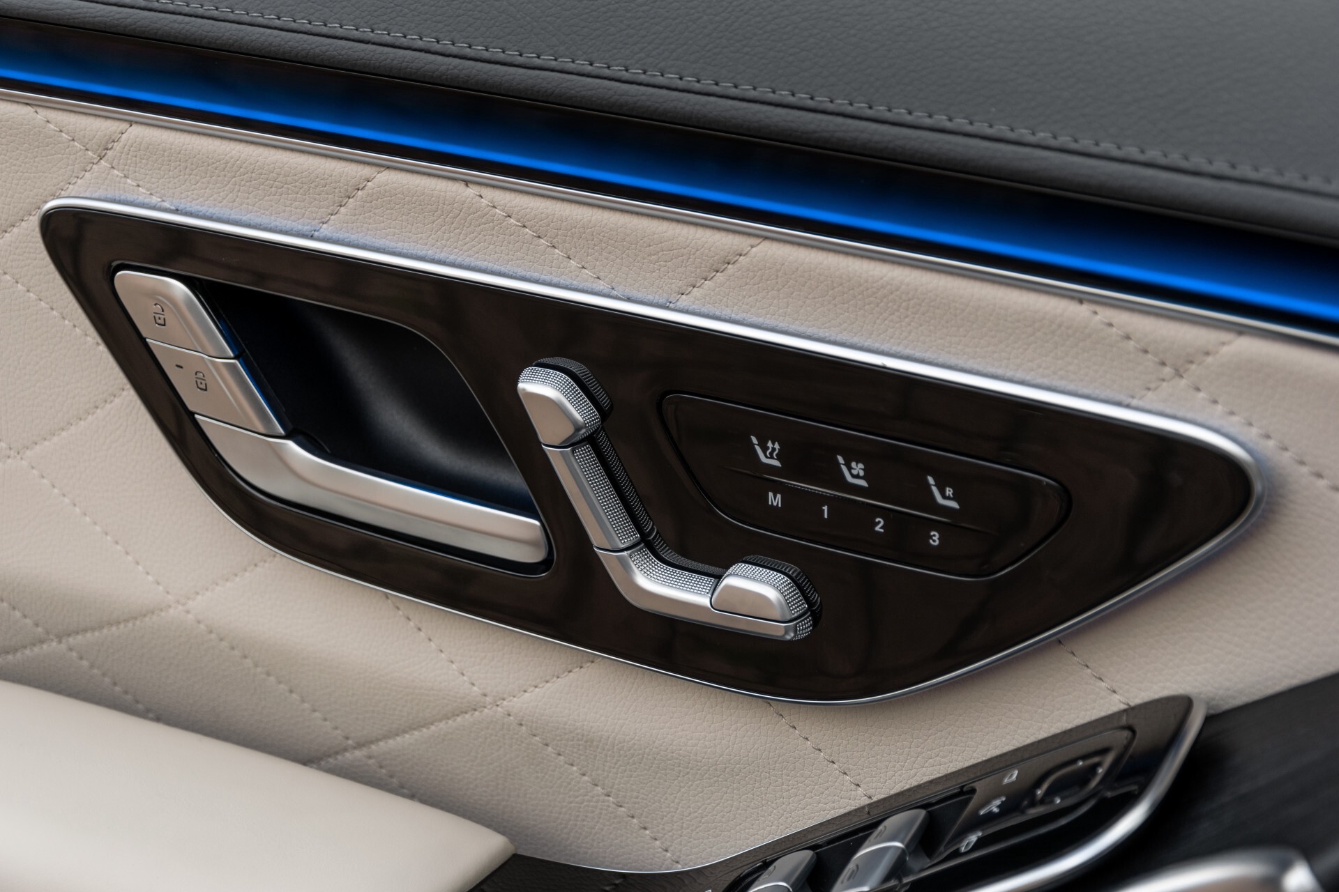 Mercedes-Benz S-Klasse 500 4-M Lang AMG Premium Plus Macchiatobeige Aut9 Foto 22