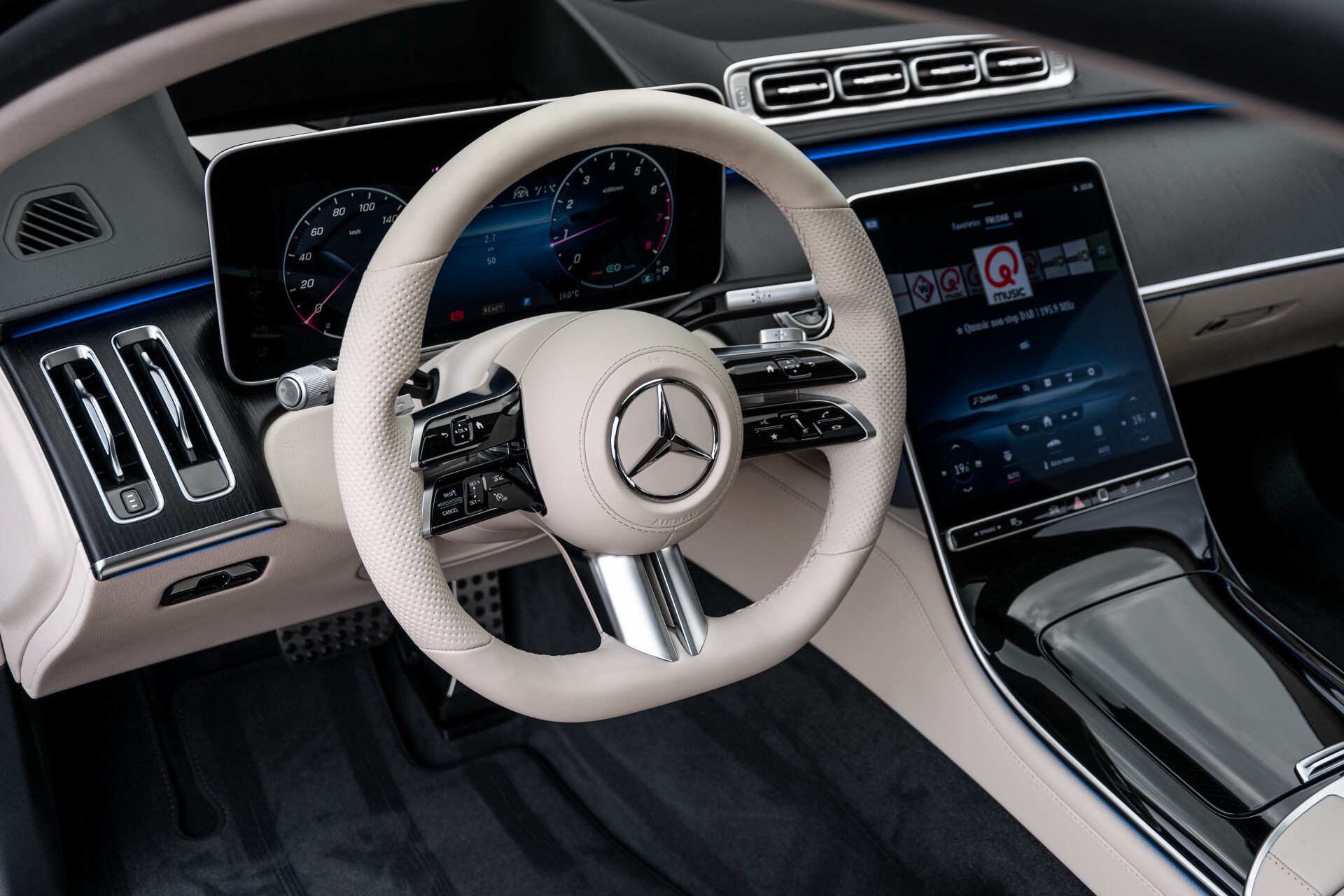 Mercedes-Benz S-Klasse 500 4-M Lang AMG Premium Plus Macchiatobeige Aut9 Foto 30