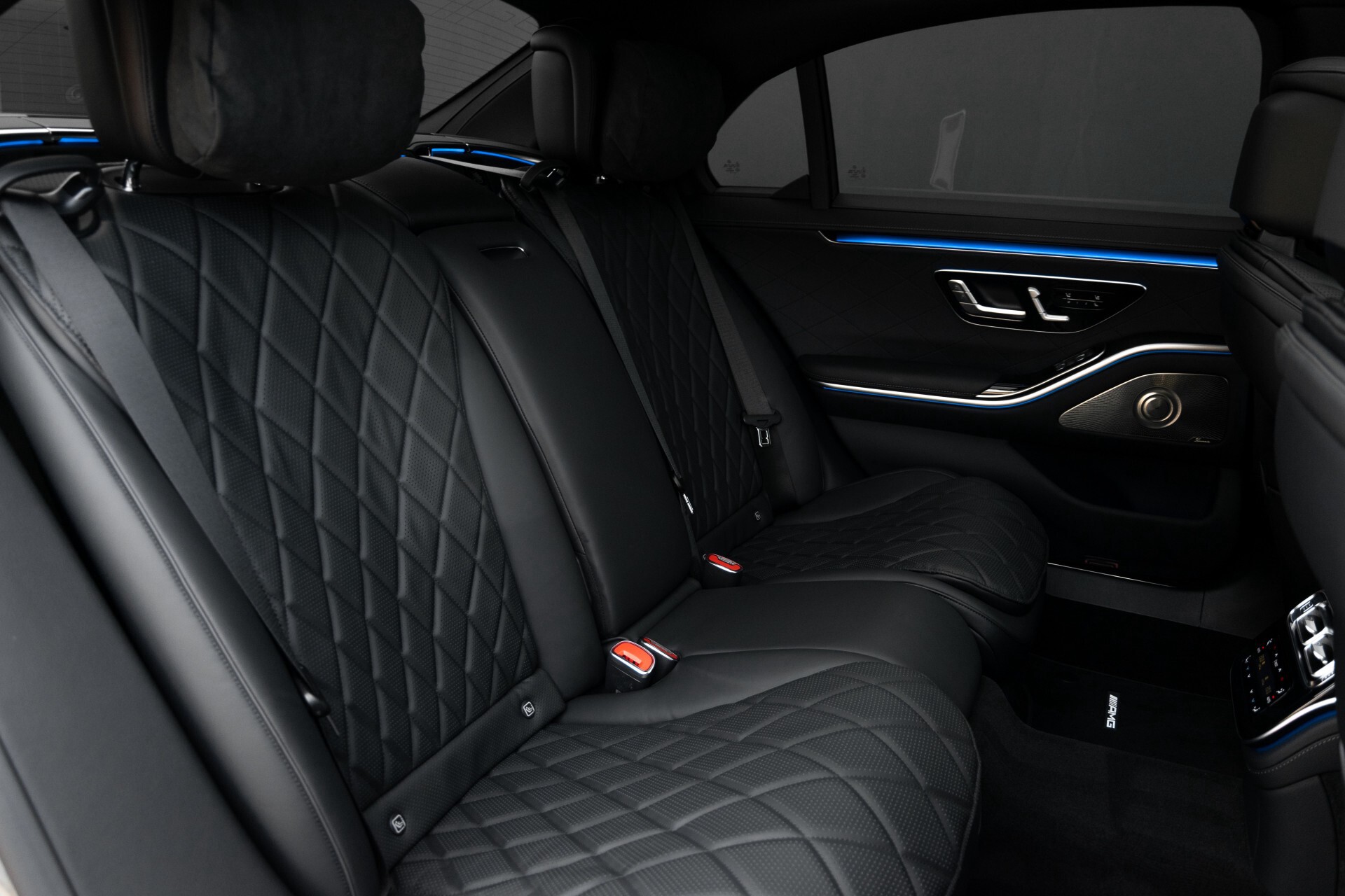 Mercedes-Benz S-Klasse 400d Lang 4-M AMG Premium Plus 21"/Massage/Head-Up/Digital Light/Ruitleder Aut9 Foto 4