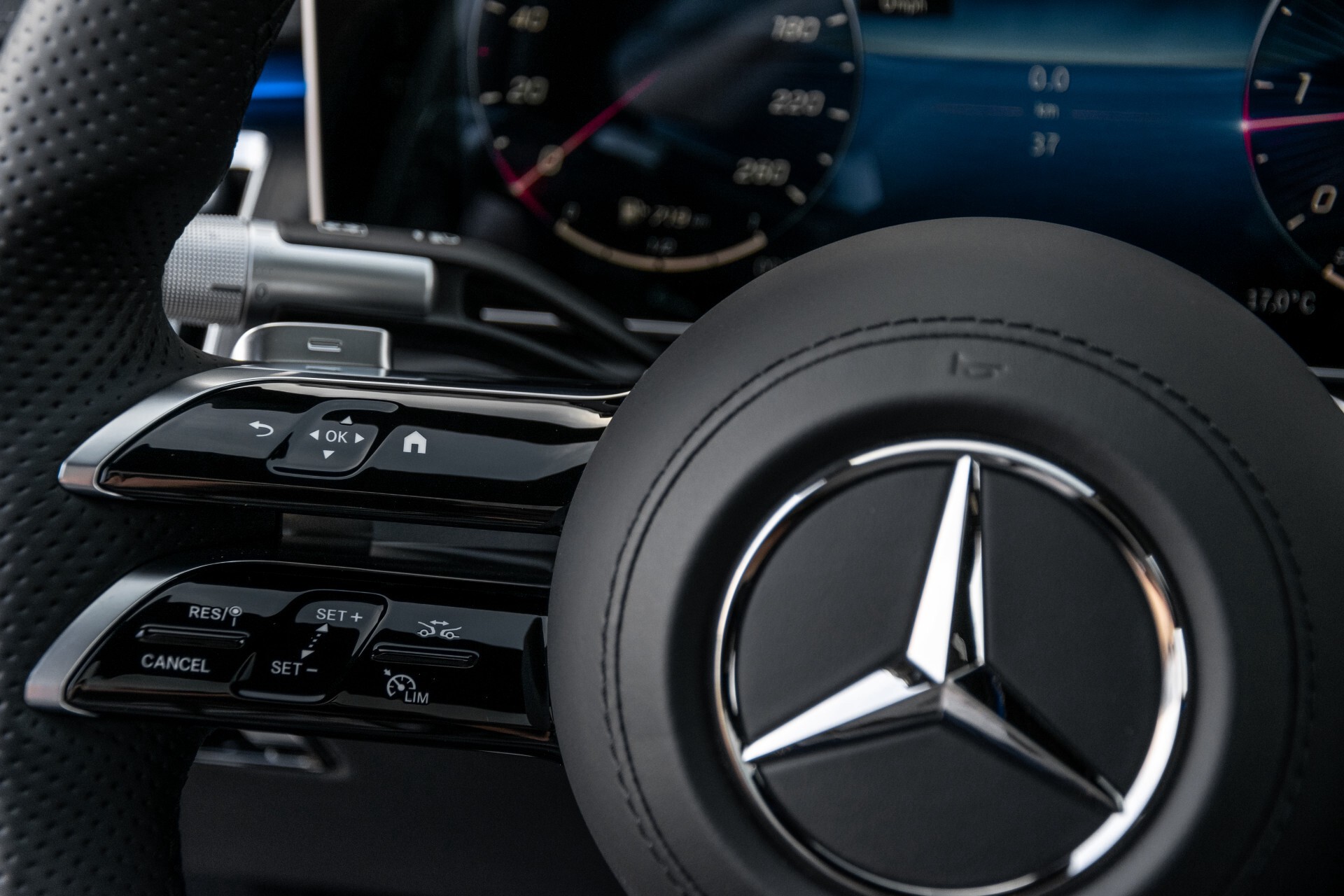 Mercedes-Benz S-Klasse 400d Lang 4-M AMG Premium Plus 21"/Massage/Head-Up/Digital Light/Ruitleder Aut9 Foto 9