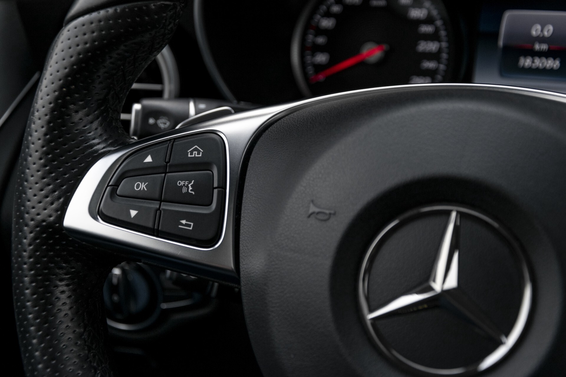 Mercedes-Benz GLC 250 d 4-M AMG Carbon/Rij-assist/Keyless/360camera/Mem/Standkachel/Trekhaak Aut9 Foto 11