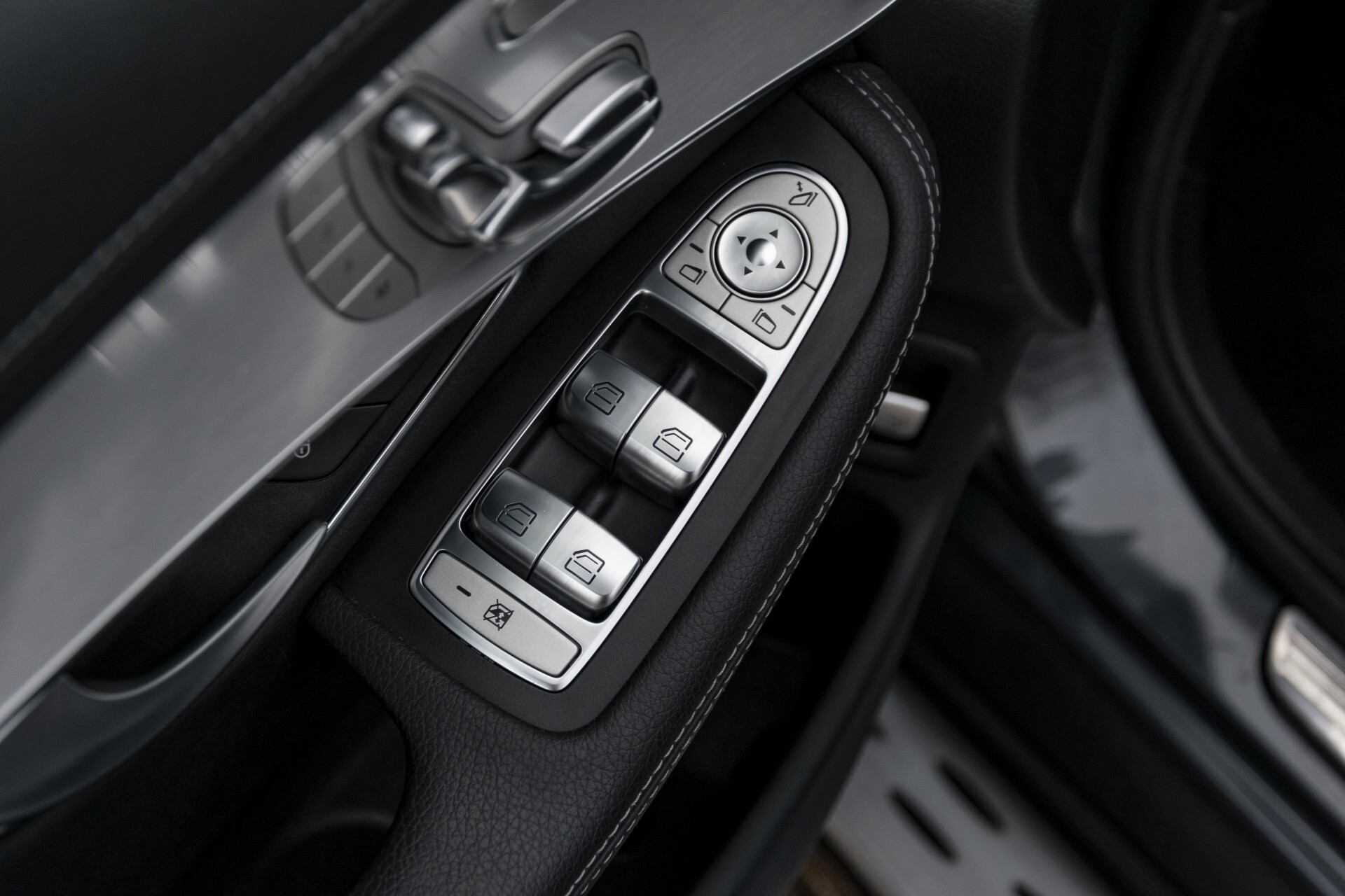 Mercedes-Benz GLC 250 d 4-M AMG Carbon/Rij-assist/Keyless/360camera/Mem/Standkachel/Trekhaak Aut9 Foto 20