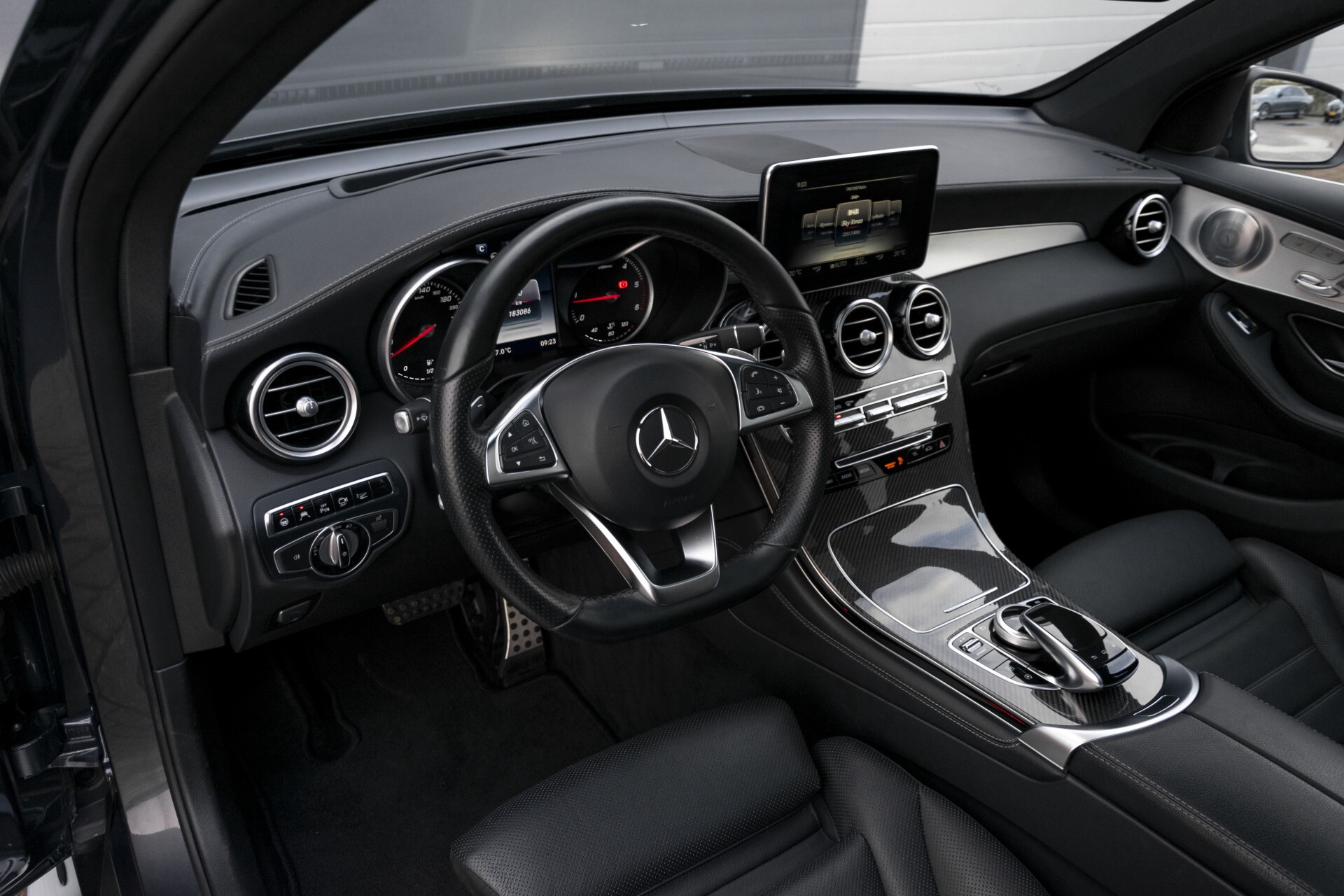 Mercedes-Benz GLC 250 d 4-M AMG Carbon/Rij-assist/Keyless/360camera/Mem/Standkachel/Trekhaak Aut9 Foto 32