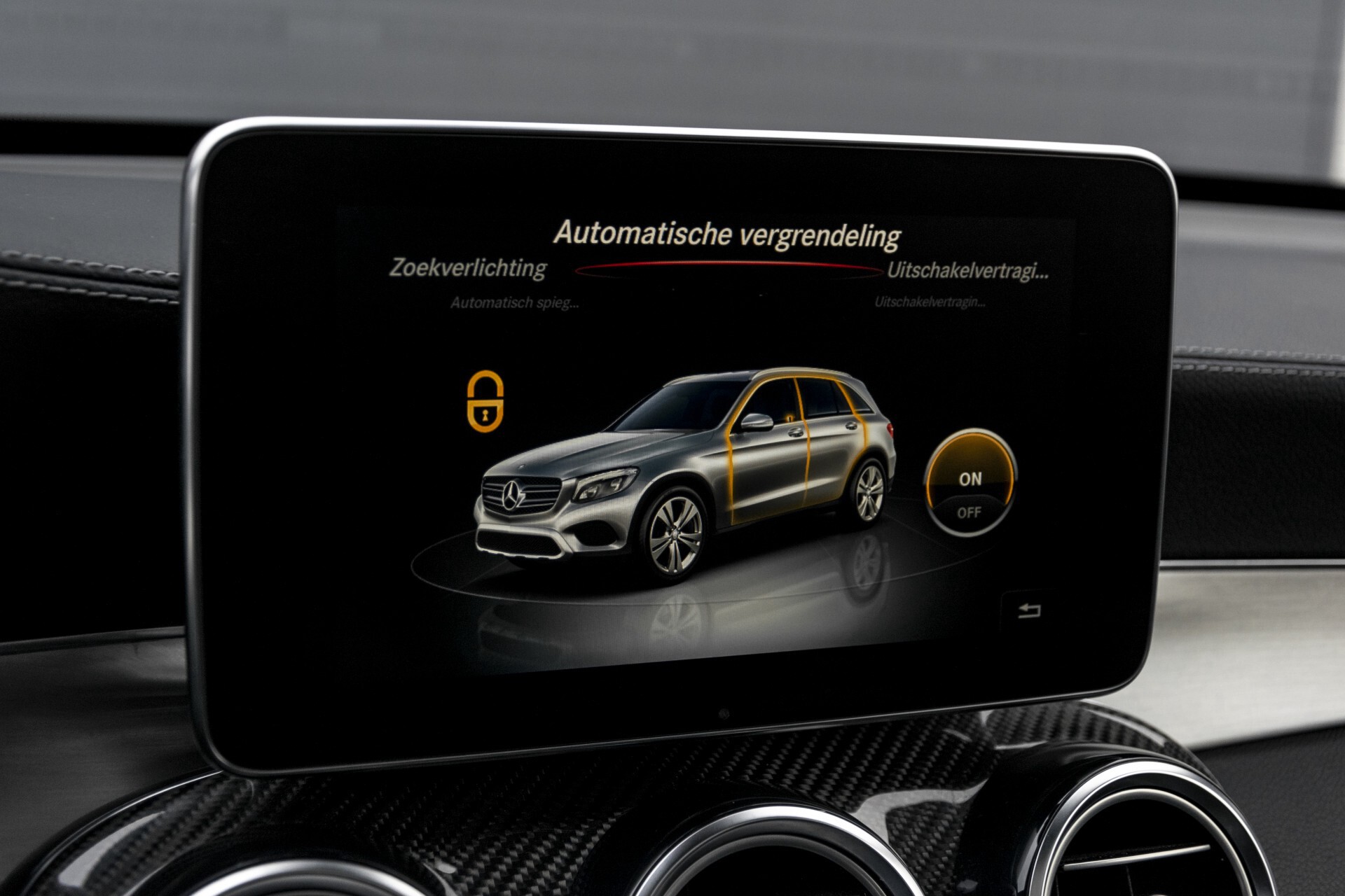 Mercedes-Benz GLC 250 d 4-M AMG Carbon/Rij-assist/Keyless/360camera/Mem/Standkachel/Trekhaak Aut9 Foto 33
