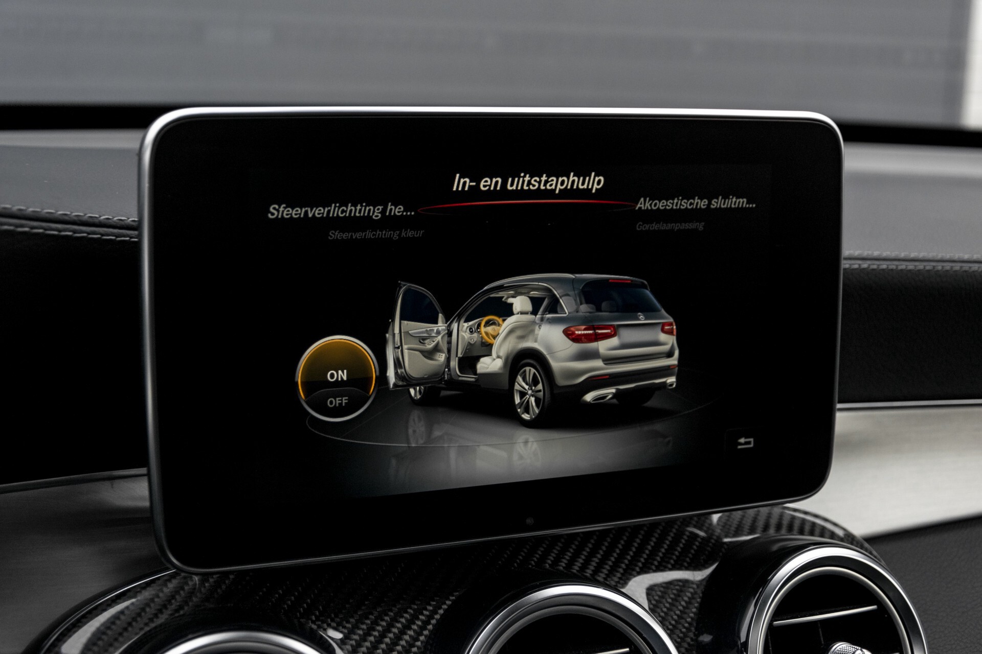 Mercedes-Benz GLC 250 d 4-M AMG Carbon/Rij-assist/Keyless/360camera/Mem/Standkachel/Trekhaak Aut9 Foto 39