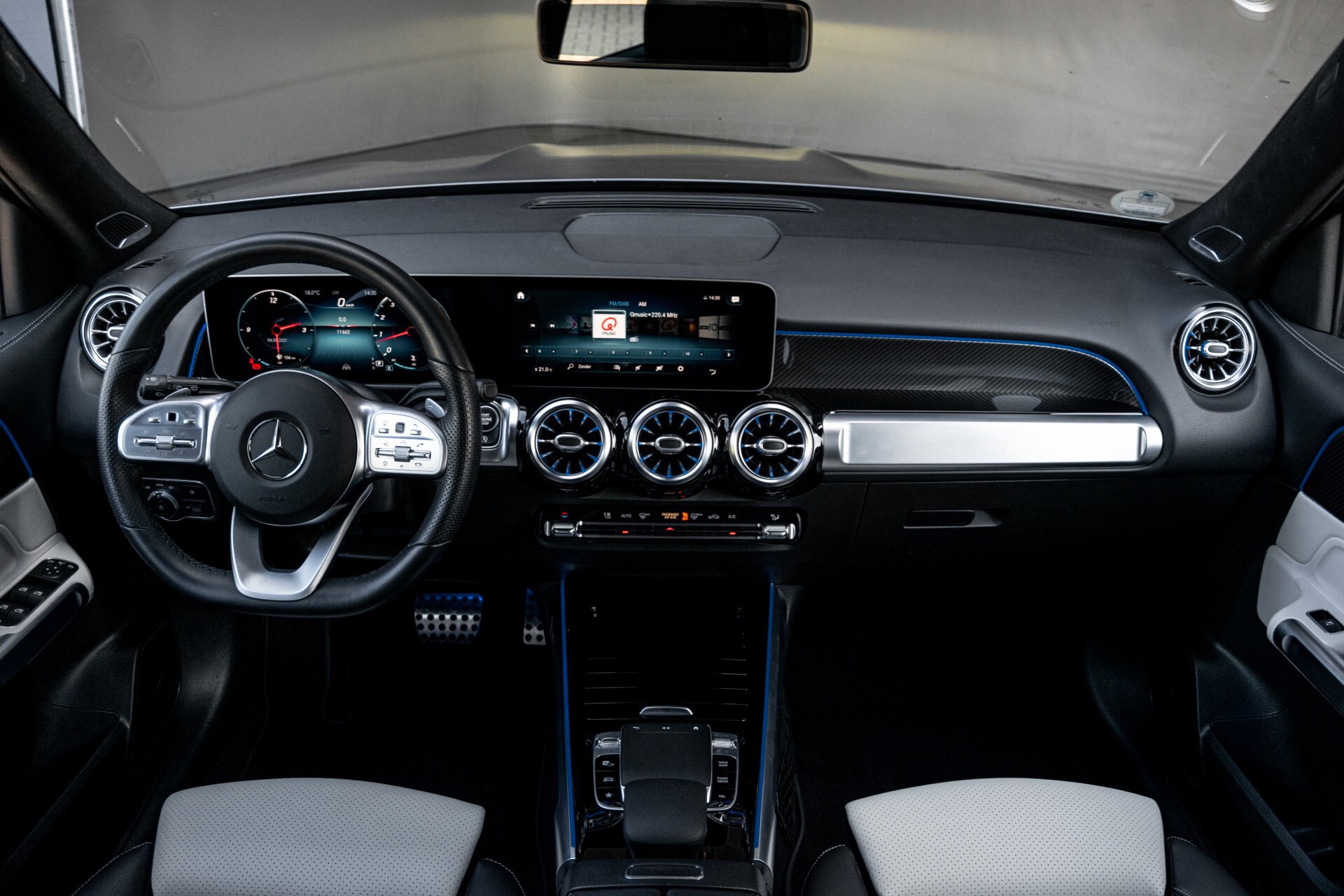 Mercedes-Benz GLB 250 4-M AMG Night/Distronic/Keyless/Mem/Geventileerde stoelen/Burmester/Pano Aut8 Foto 8