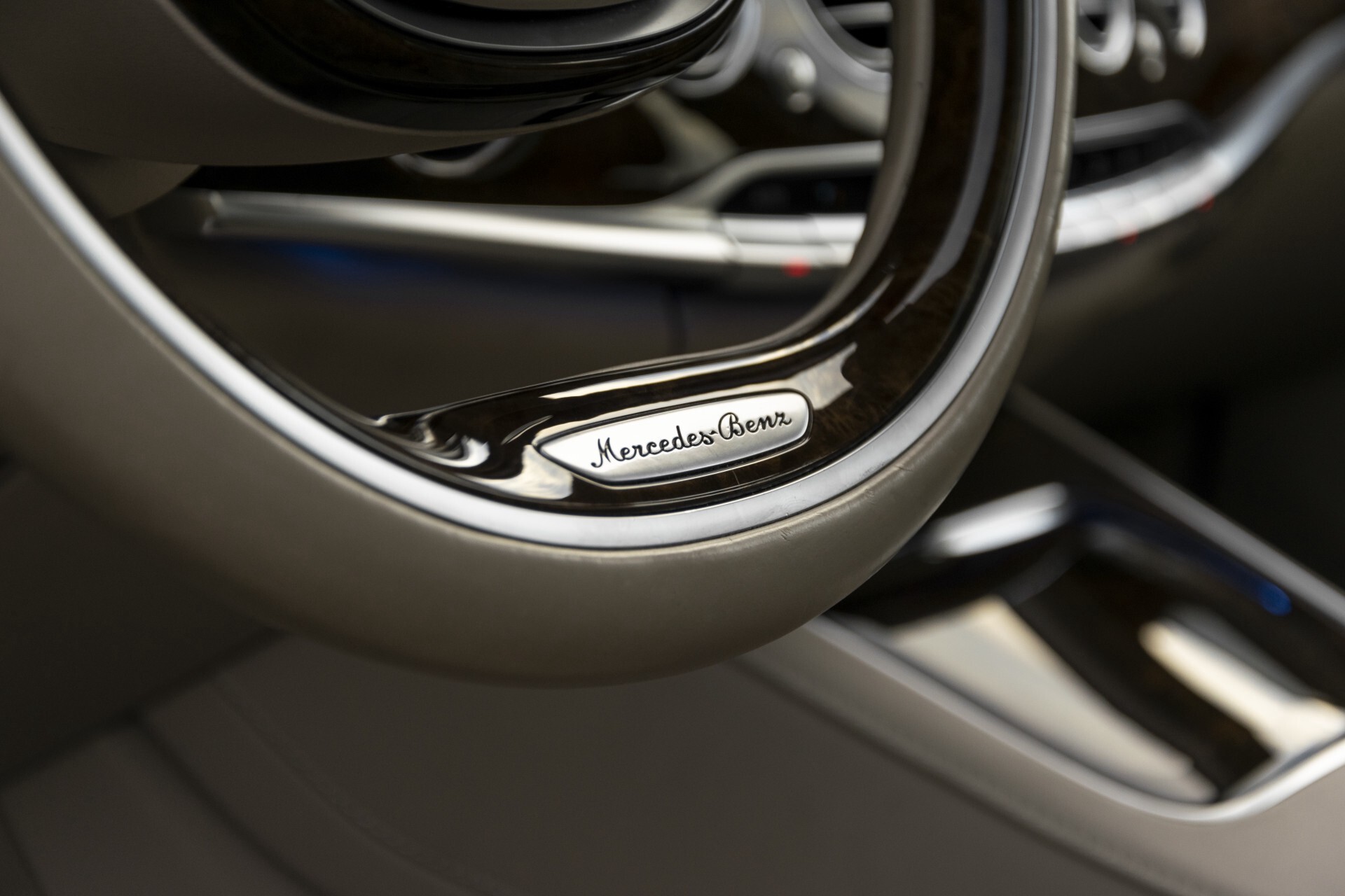 Mercedes-Benz S-Klasse 500 Massage/Rij-assistentie/Keyless/Stoelkoeling/Trekhaak/Pano Aut7 Foto 35