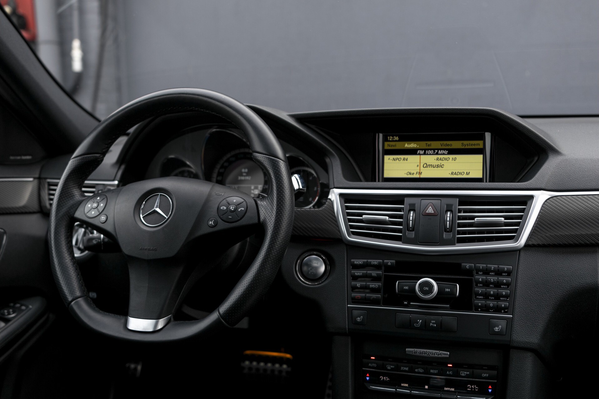 Mercedes-Benz E-Klasse Estate 350 Cdi AMG Luchtvering/Carbon/Keyless/Harman-Kardon/19" Aut7 Foto 8