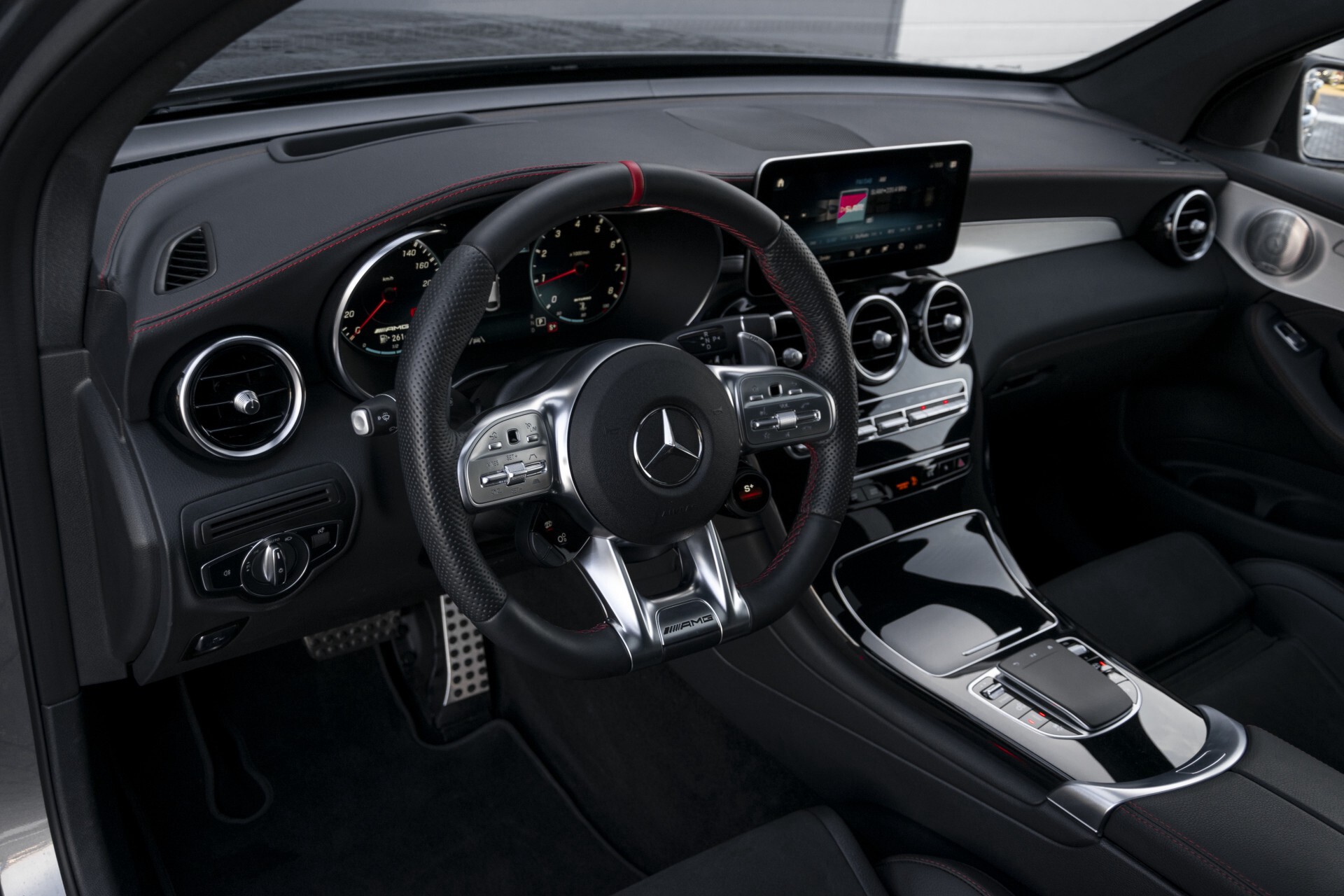 Mercedes-Benz GLC Coupé 43 AMG 4-M Performance/Night/Distronic/Keyless/Burmester/21" Aut9 Foto 43