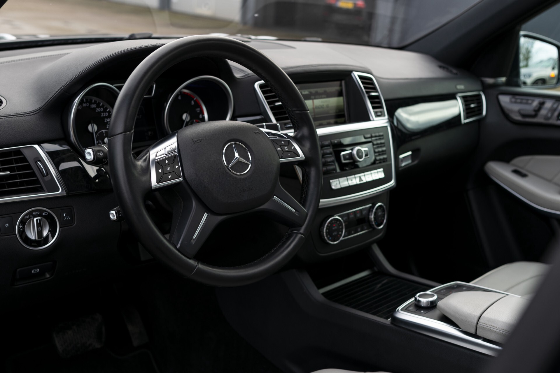Mercedes-Benz GL-Klasse 350 BlueTEC 4-M 7-Persoons Active Curve System/Rij-assistentie plus/Keyless/Nightvision/Panorama/Harman Aut7 Foto 32