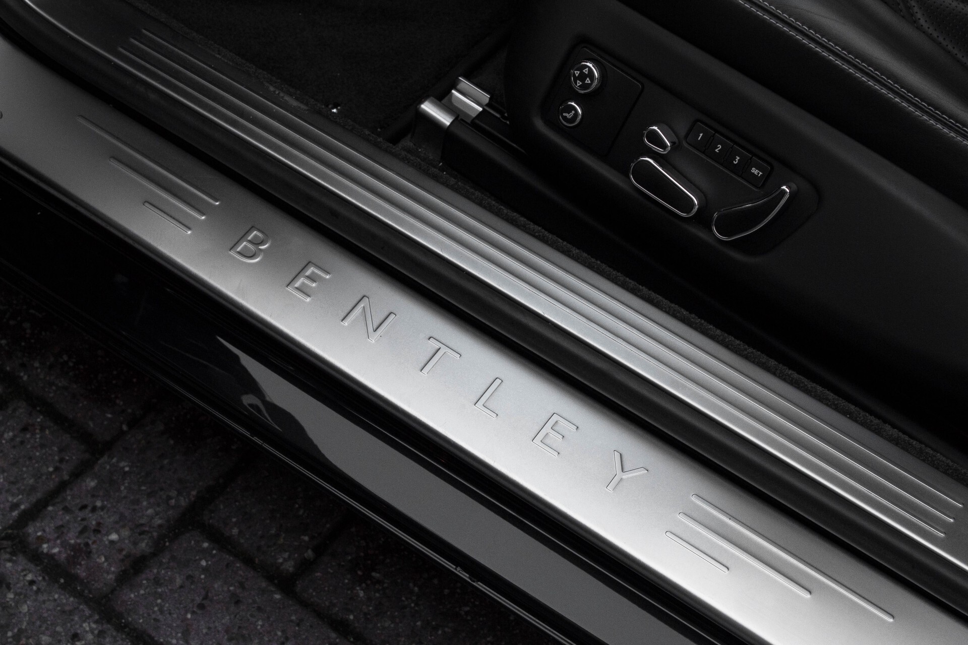 Bentley Continental GT 4.0 V8 GT Mulliner NL Auto | New Service Aut8 Foto 25