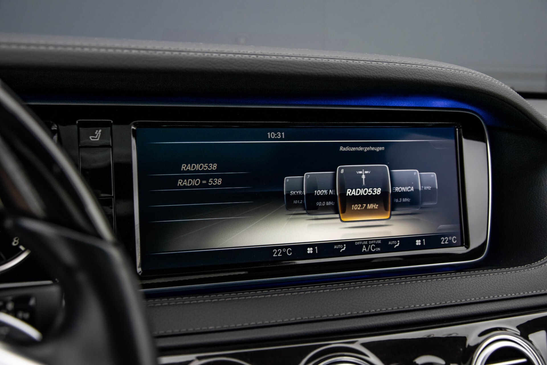 Mercedes-Benz S-Klasse 500 4-M AMG Panorama/Standkachel/Massage/Entertainment/TV Aut7 Foto 20