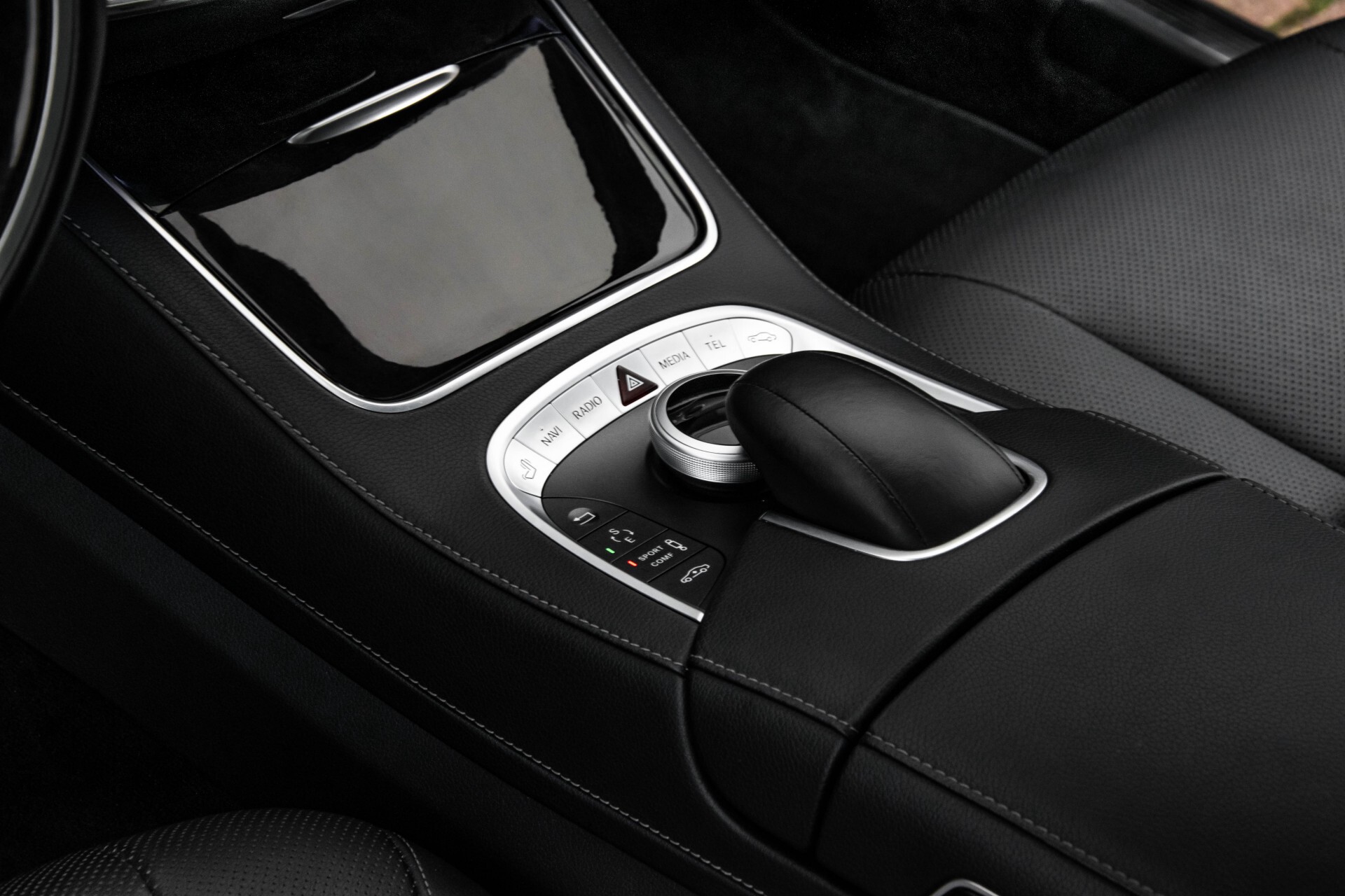 Mercedes-Benz S-Klasse 500 4-M AMG Panorama/Standkachel/Massage/Entertainment/TV Aut7 Foto 31