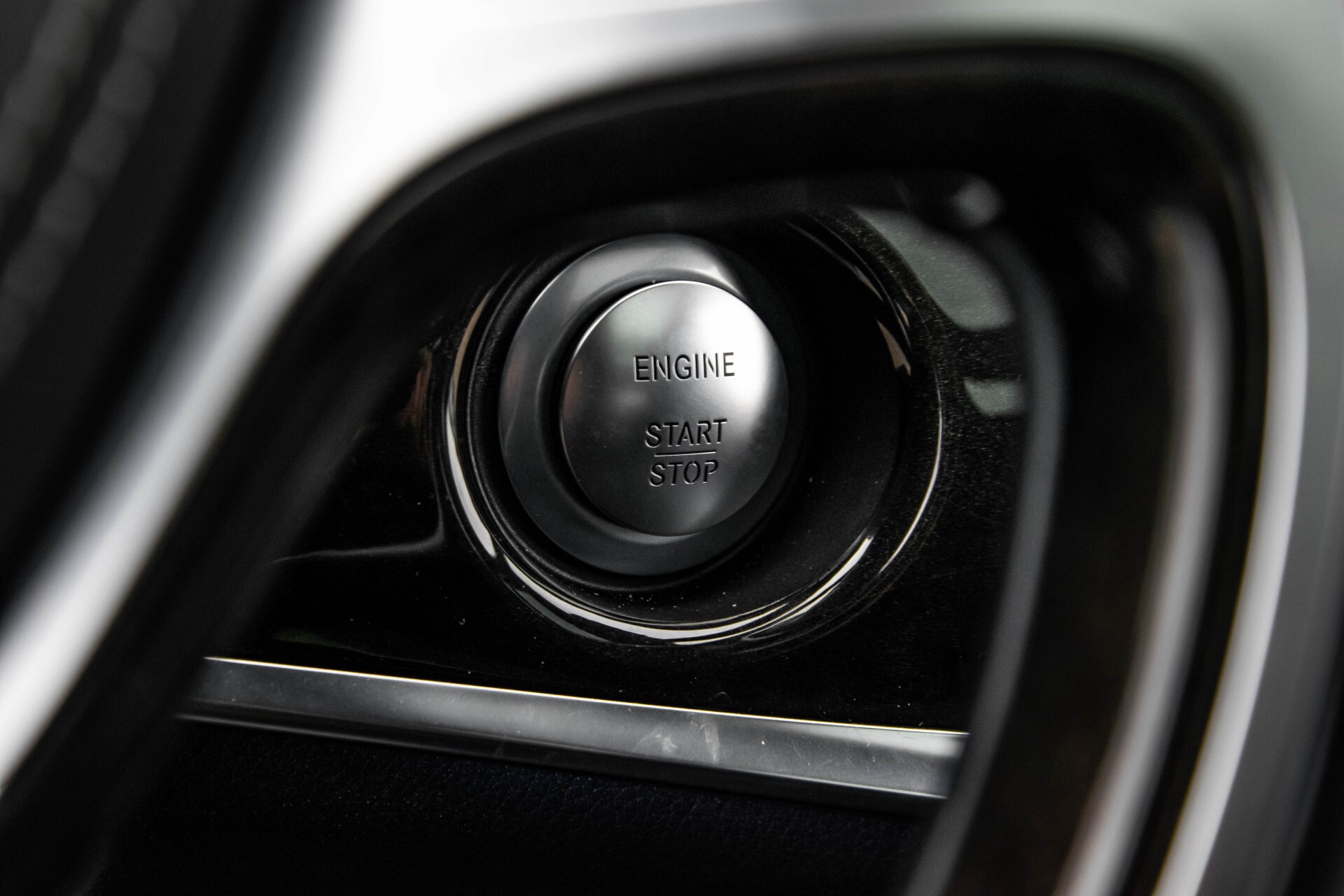 Mercedes-Benz S-Klasse 500 4-M AMG Panorama/Standkachel/Massage/Entertainment/TV Aut7 Foto 45