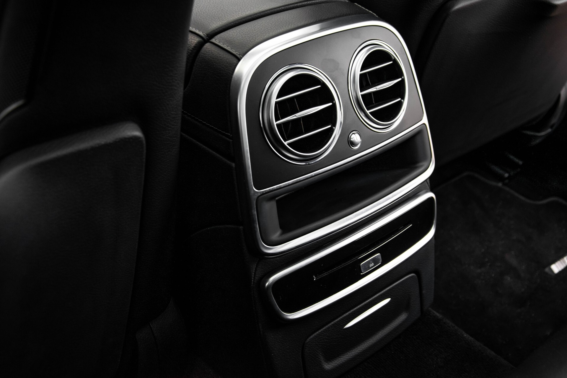 Mercedes-Benz S-Klasse 500 4-M AMG Panorama/Standkachel/Massage/Entertainment/TV Aut7 Foto 53