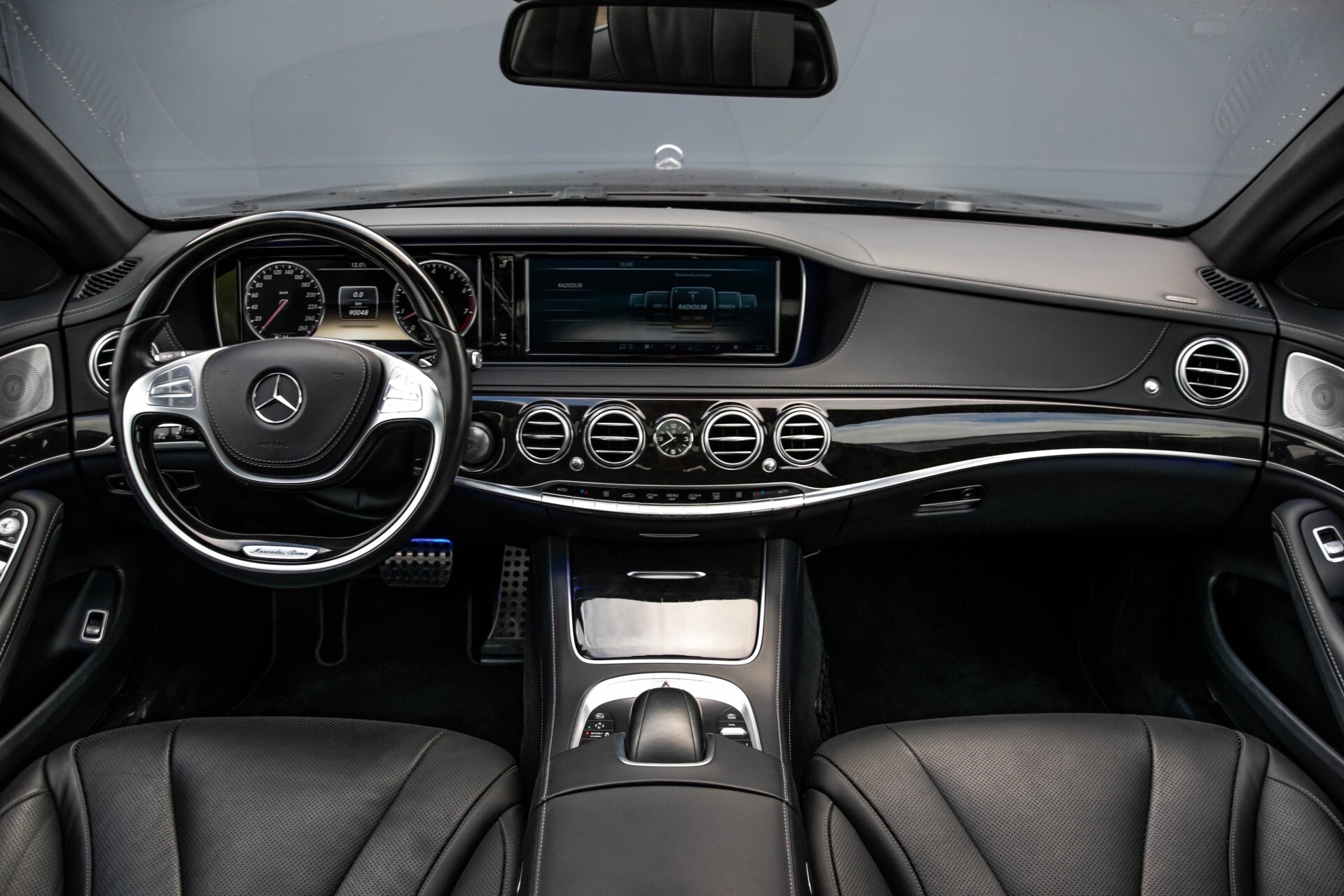 Mercedes-Benz S-Klasse 500 4-M AMG Panorama/Standkachel/Massage/Entertainment/TV Aut7 Foto 8