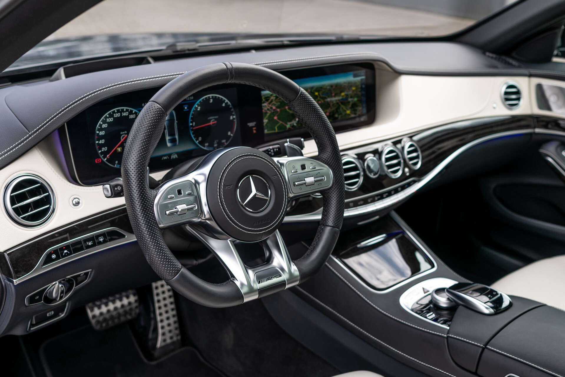 Mercedes-Benz S-Klasse 400d 4-M Lang AMG Plus Premium Plus Aut9 Foto 22