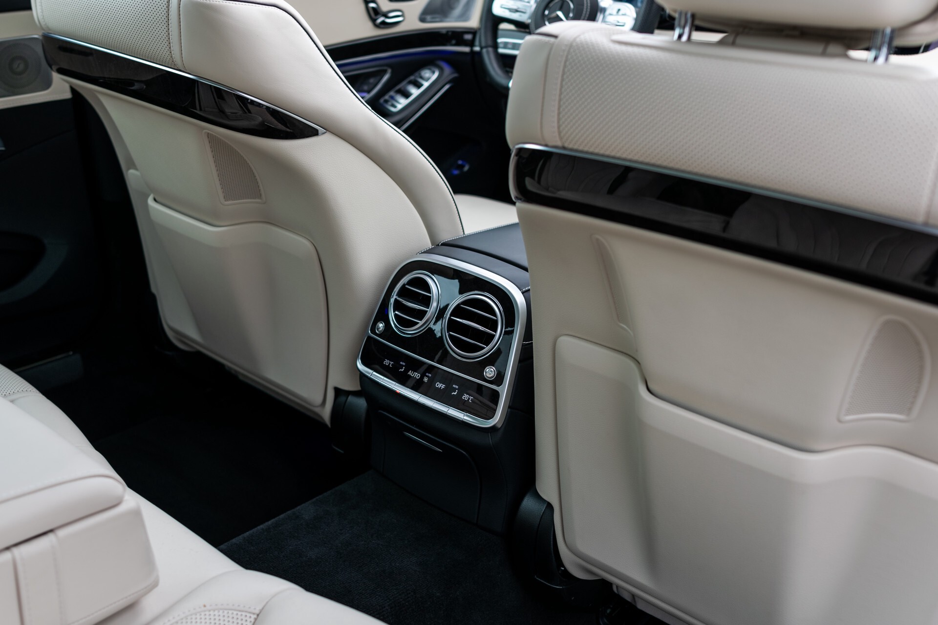 Mercedes-Benz S-Klasse 400d 4-M Lang AMG Plus Premium Plus Aut9 . Foto 50