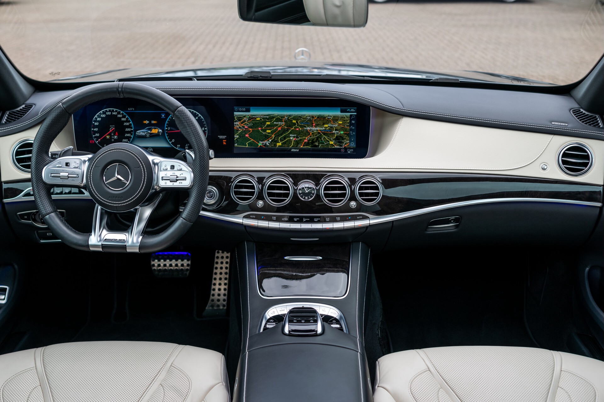 Mercedes-Benz S-Klasse 400d 4-M Lang AMG Plus Premium Plus Aut9 Foto 6