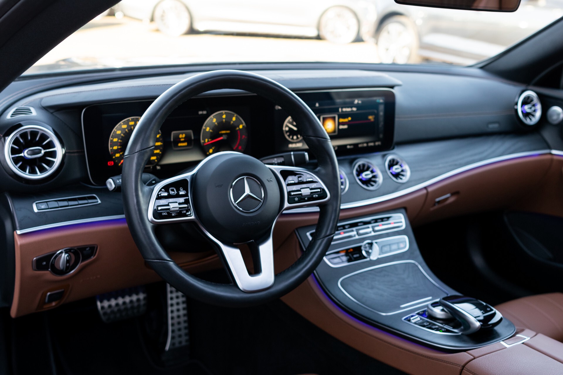 Mercedes-Benz E-Klasse Coupé 200 AMG Premium Plus Night/Panorama/Keyless/Burmester/Mem/360/20" Aut9 . Foto 28