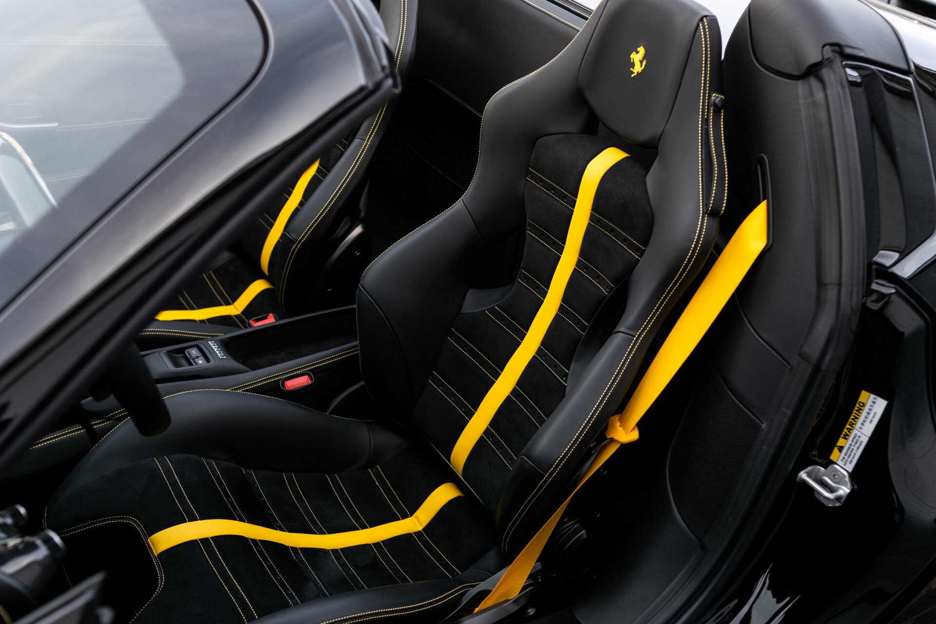 Ferrari F8 Spider 3.9 V8 HELE Full Carbon/Lift/Racing Seats/Passenger Display/Hifi Foto 34