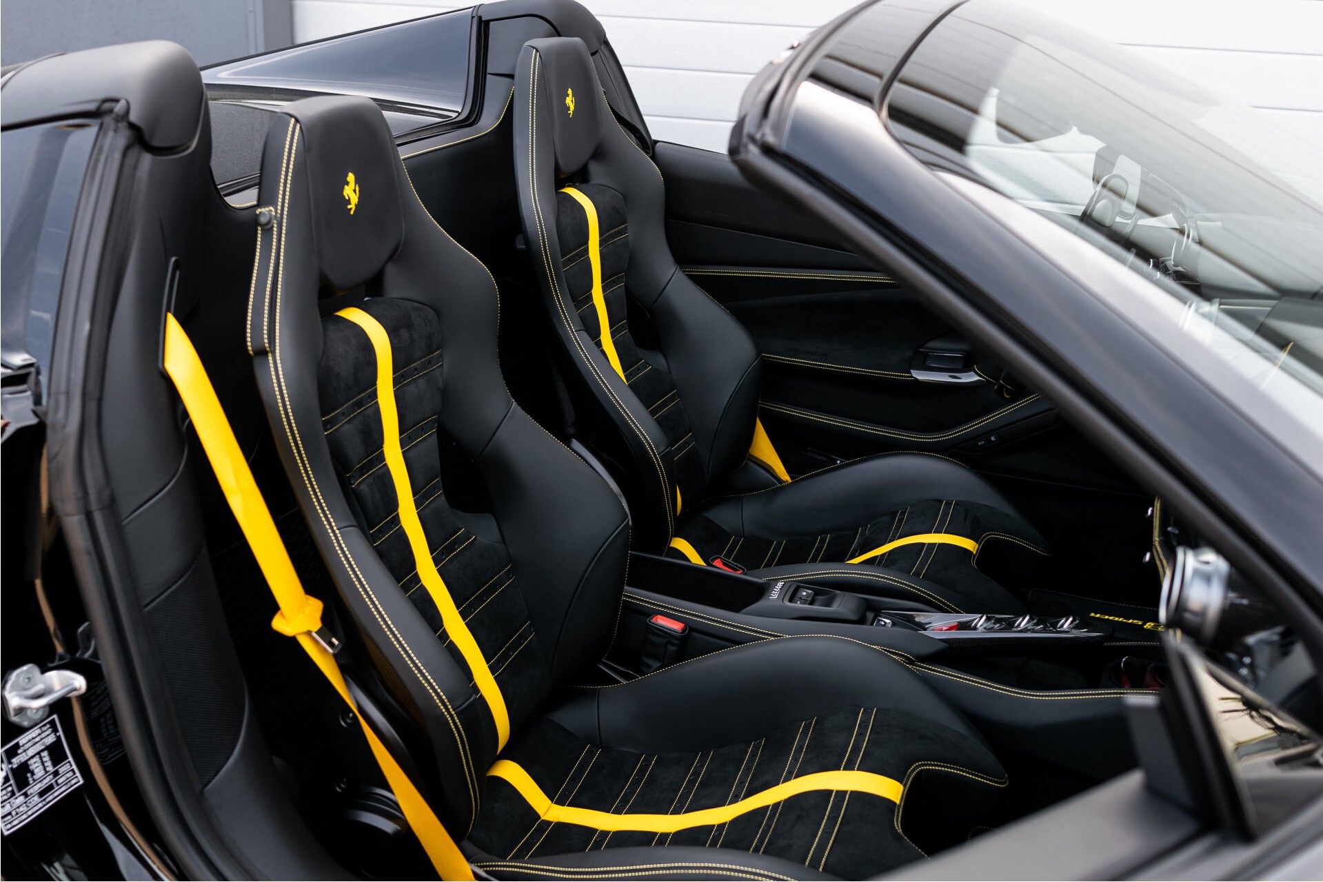 Ferrari F8 Spider 3.9 V8 HELE Full Carbon/Lift/Racing Seats/Passenger Display/Hifi Foto 5