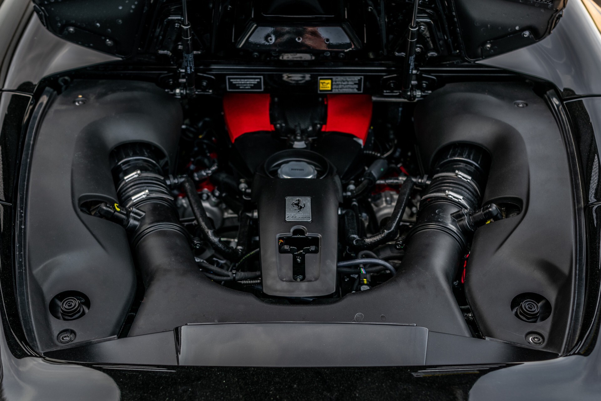Ferrari F8 Spider 3.9 V8 HELE Full Carbon/Lift/Racing Seats/Passenger Display/Hifi Foto 54