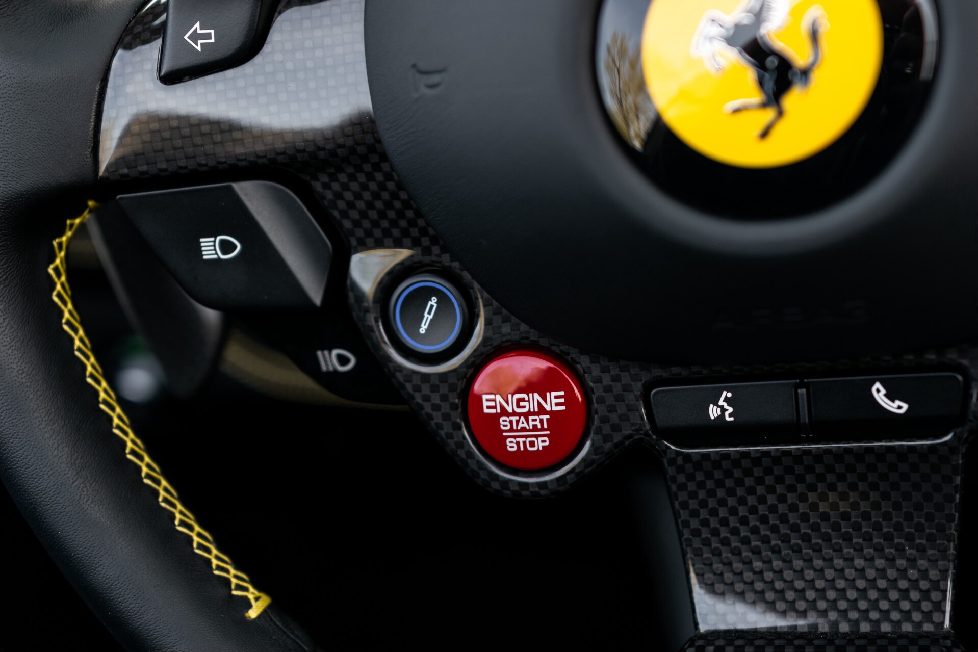 Ferrari F8 Spider 3.9 V8 HELE Full Carbon/Lift/Racing Seats/Passenger Display/Hifi Foto 9