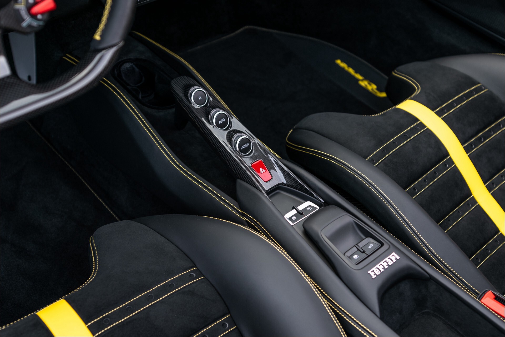 Ferrari F8 Spider 3.9 V8 HELE Full Carbon/Lift/Racing Seats/Passenger Display/Hifi Foto 35