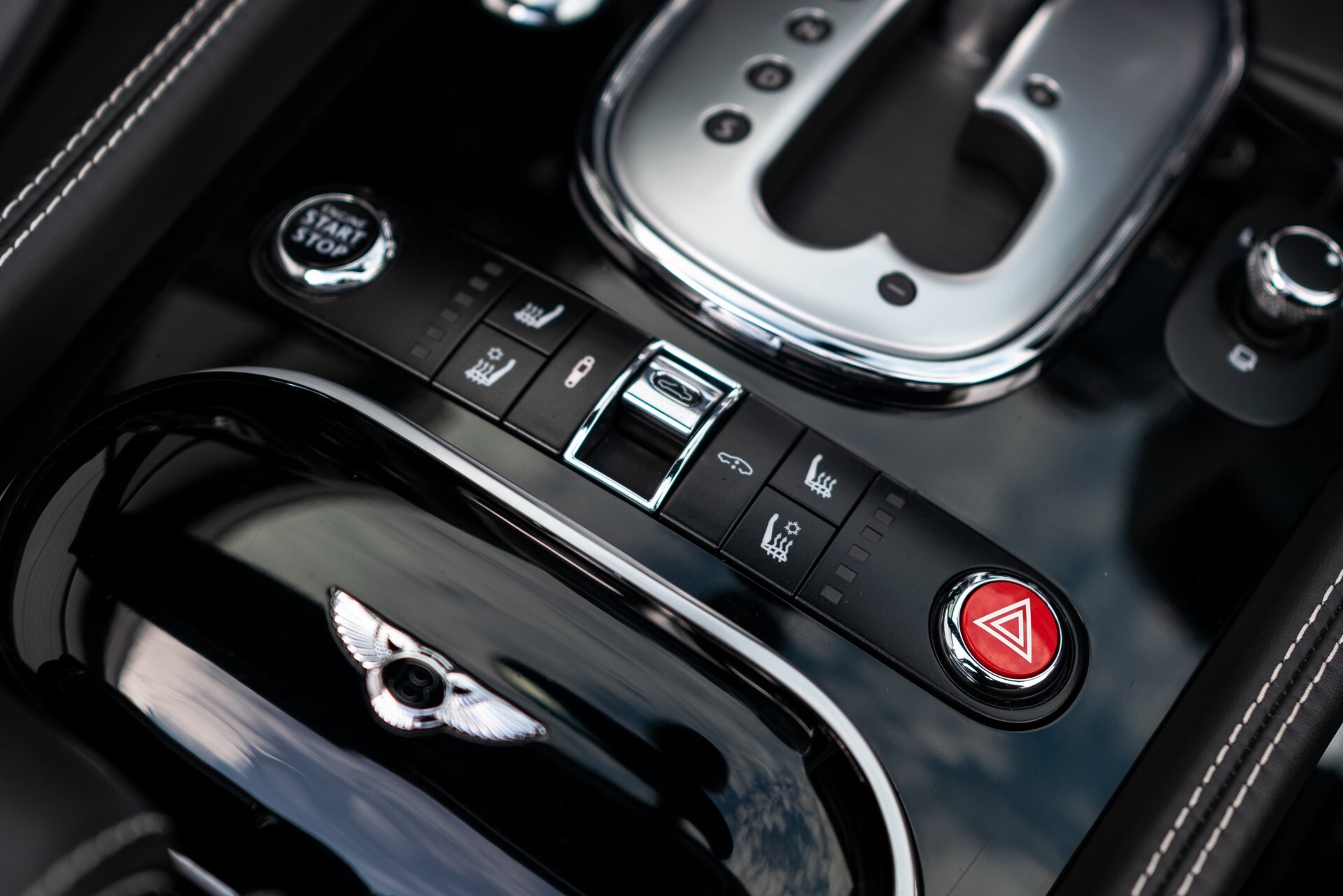 Bentley Continental GTC 4.0 V8 S Mulliner Aut8 . Foto 25