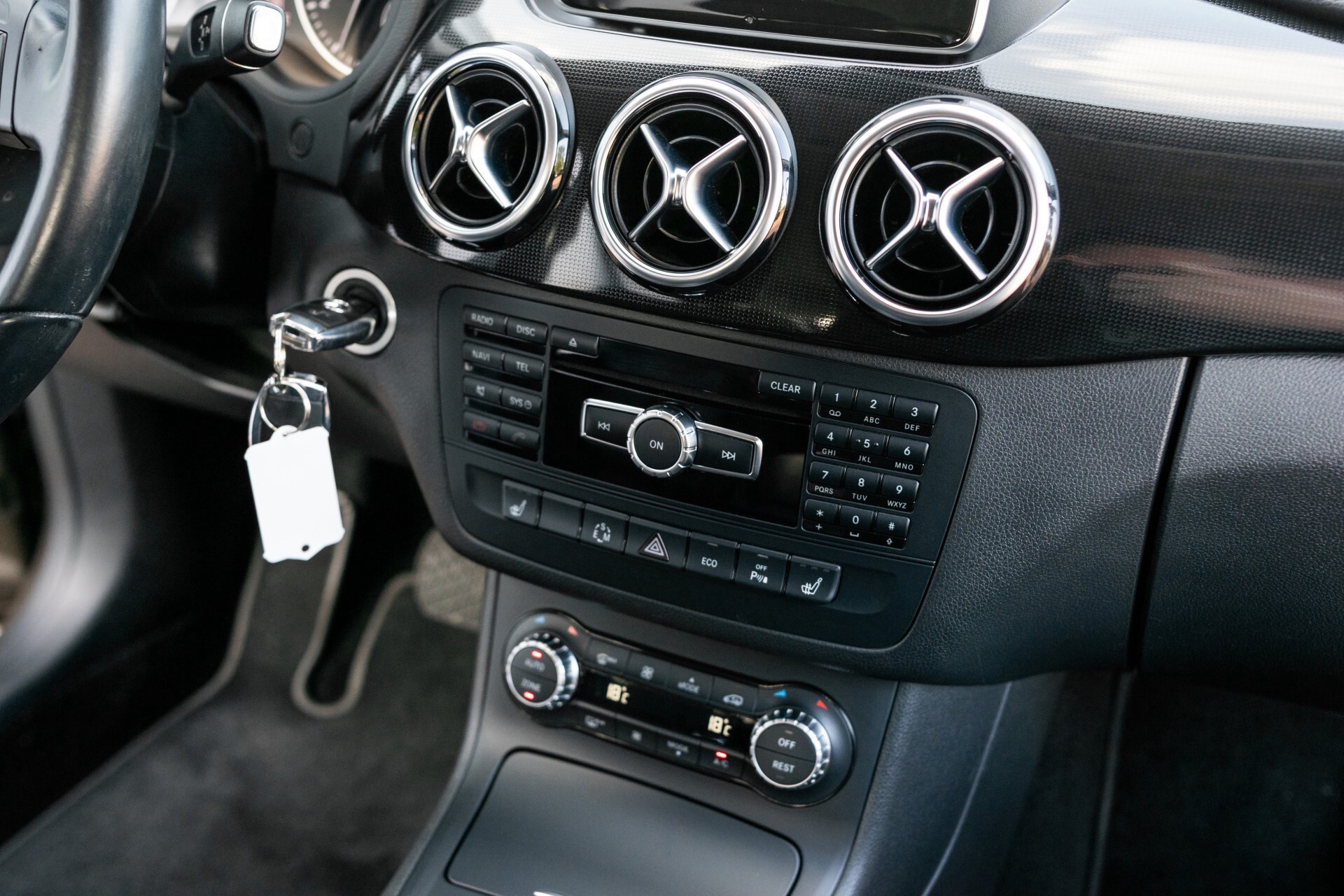 Mercedes-Benz B-Klasse 200 Style | Auto trekhaak | Bi-xenon | Camera | PTS | ECC | Verwarmde Stoelen | Aut7 Foto 18