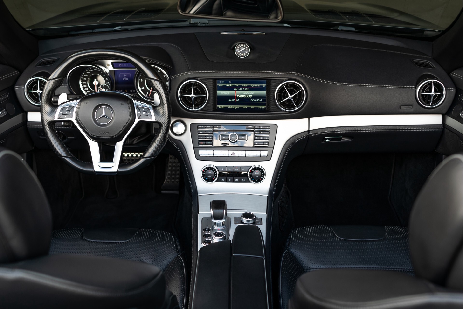 Mercedes-Benz SL-Klasse 63 AMG Magic Sky | Drivers Package | Massage | Rij-assistentie | Keyless | Aut7 Foto 7