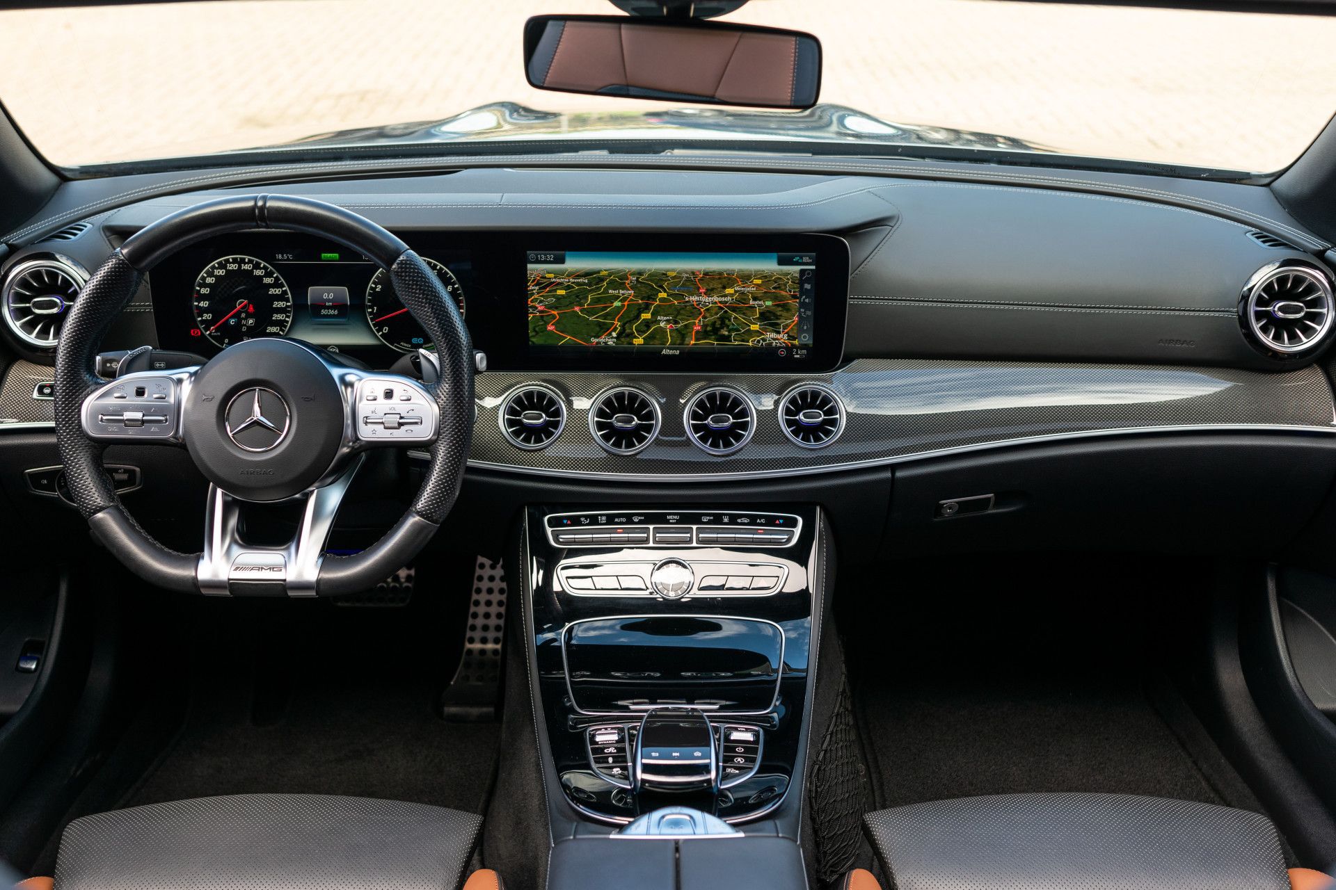 Mercedes-Benz E-Klasse Cabrio 53 AMG 4-M Night|Massage|Rij-assistentie|Keyless|HUD|Burmester|Standkachel Aut9 Foto 8