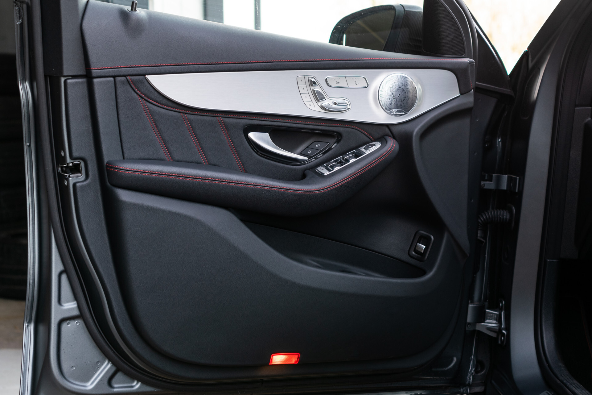 Mercedes-Benz GLC Coupé 43 AMG 4-M Carbon|Designo lak|Distronic|Keyless|Burmester|HUD|Stoelventilatie|21" Foto 10