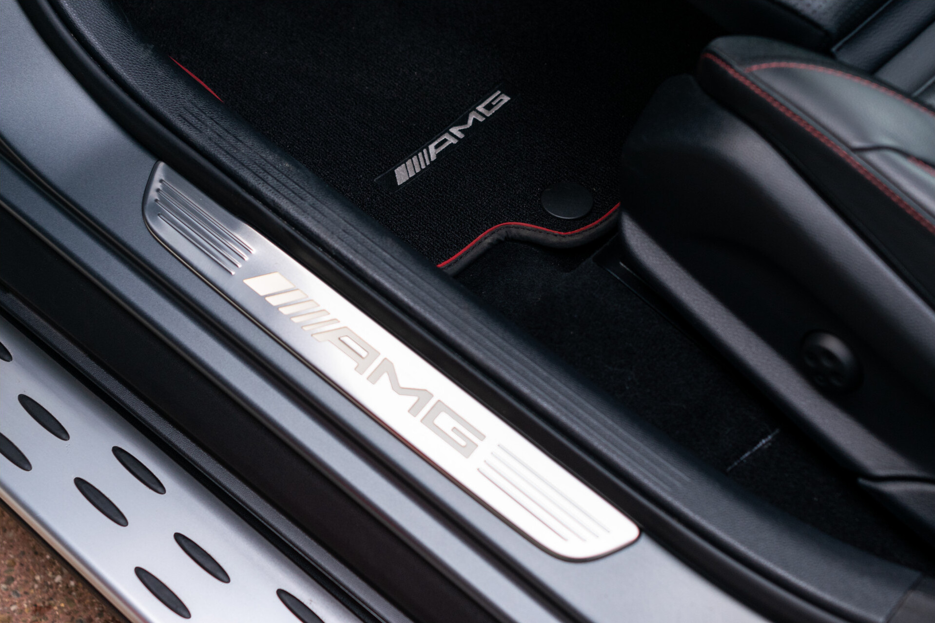Mercedes-Benz GLC Coupé 43 AMG 4-M Carbon|Designo lak|Distronic|Keyless|Burmester|HUD|Stoelventilatie|21" Foto 18