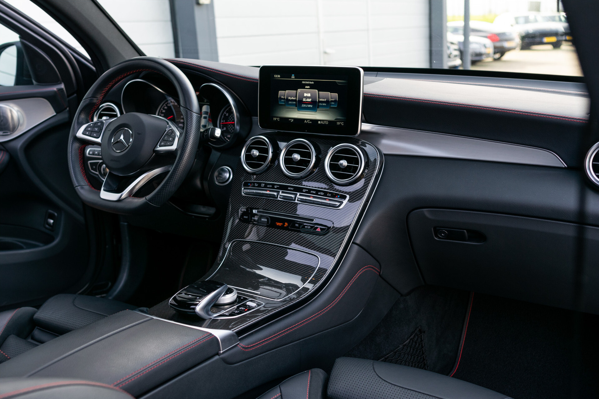 Mercedes-Benz GLC Coupé 43 AMG 4-M Carbon|Designo lak|Distronic|Keyless|Burmester|HUD|Stoelventilatie|21" Foto 7