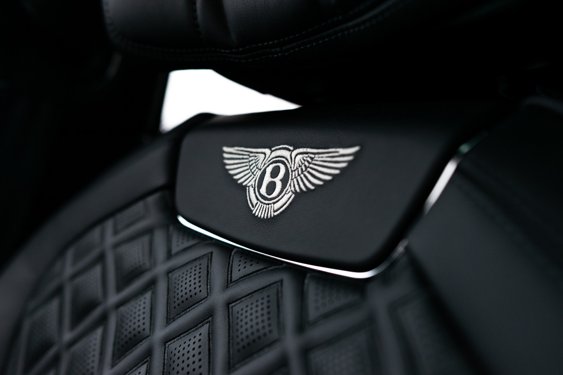 Bentley Flying Spur 4.0 V8 Mulliner Driving Specification|Blackline|Naim Sound Foto 14