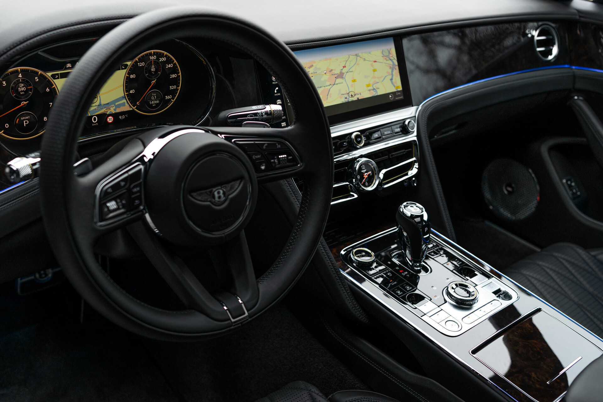 Bentley Flying Spur 4.0 V8 Mulliner Driving Specification|Blackline|Naim Sound Foto 25