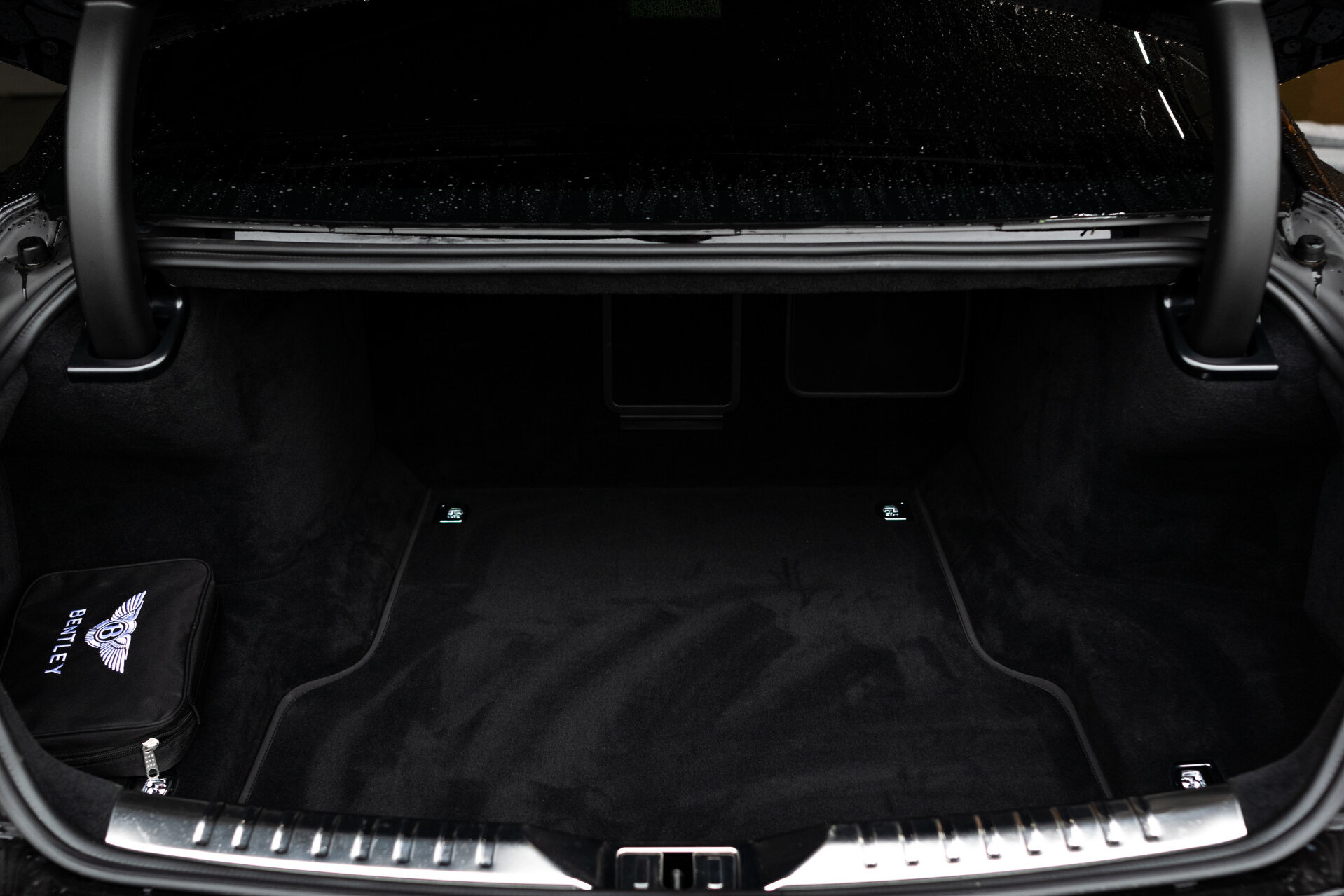 Bentley Flying Spur 4.0 V8 Mulliner Driving Specification|Blackline|Naim Sound Foto 31