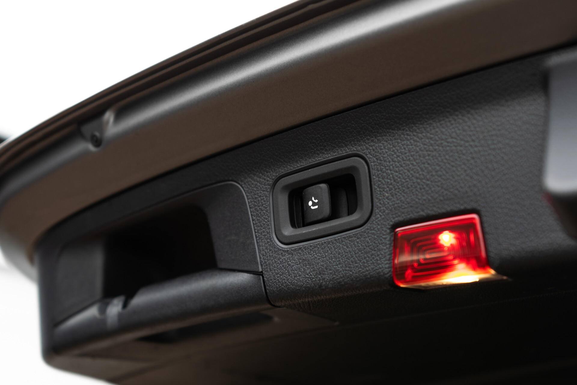 Mercedes-Benz A-Klasse 180 d AMG Night|Panorama|MBUX|Trekhaak|LED|Verw-stoelen|Aut7 Foto 28